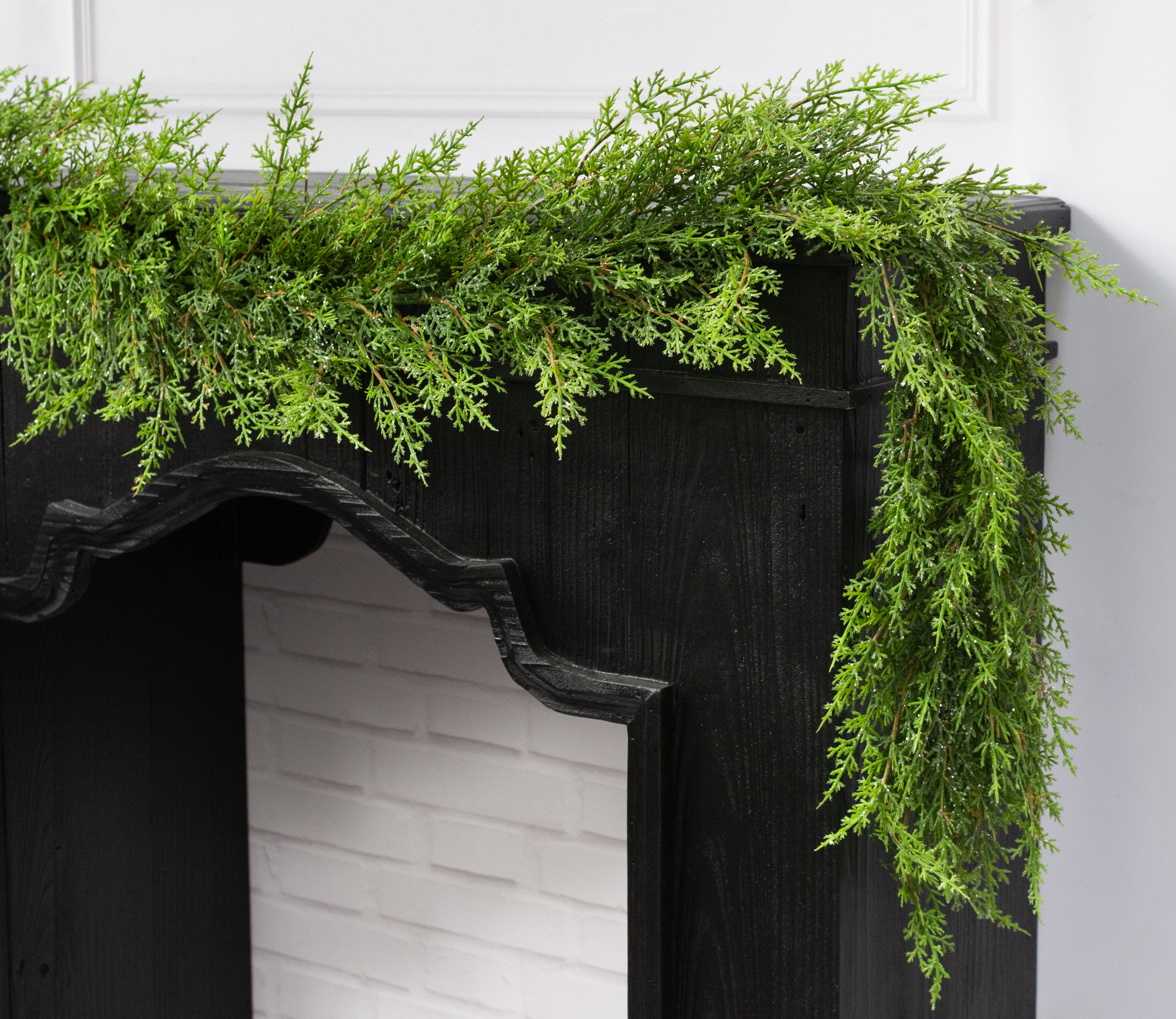 6" Glittered Soft Cedar Garland Lifestyle Photo