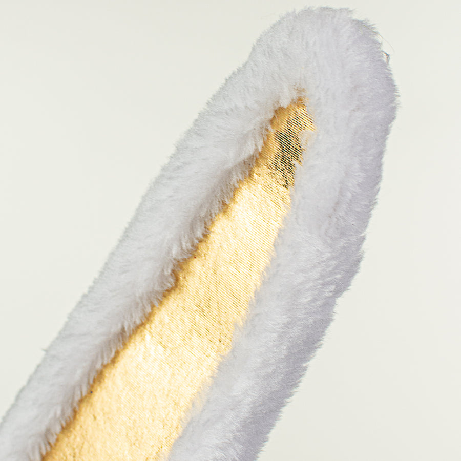 21" Gold Bunny Ear Spray Lifestyle Photo
