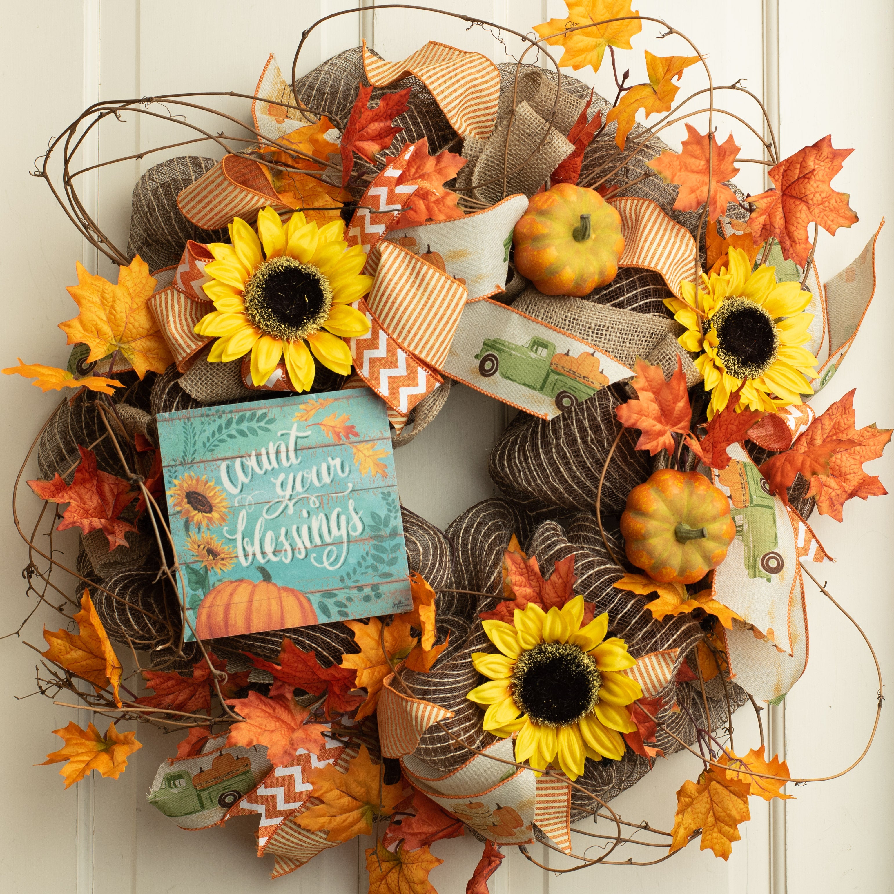 7' Grapevine Bundle Garland Lifestyle Photo