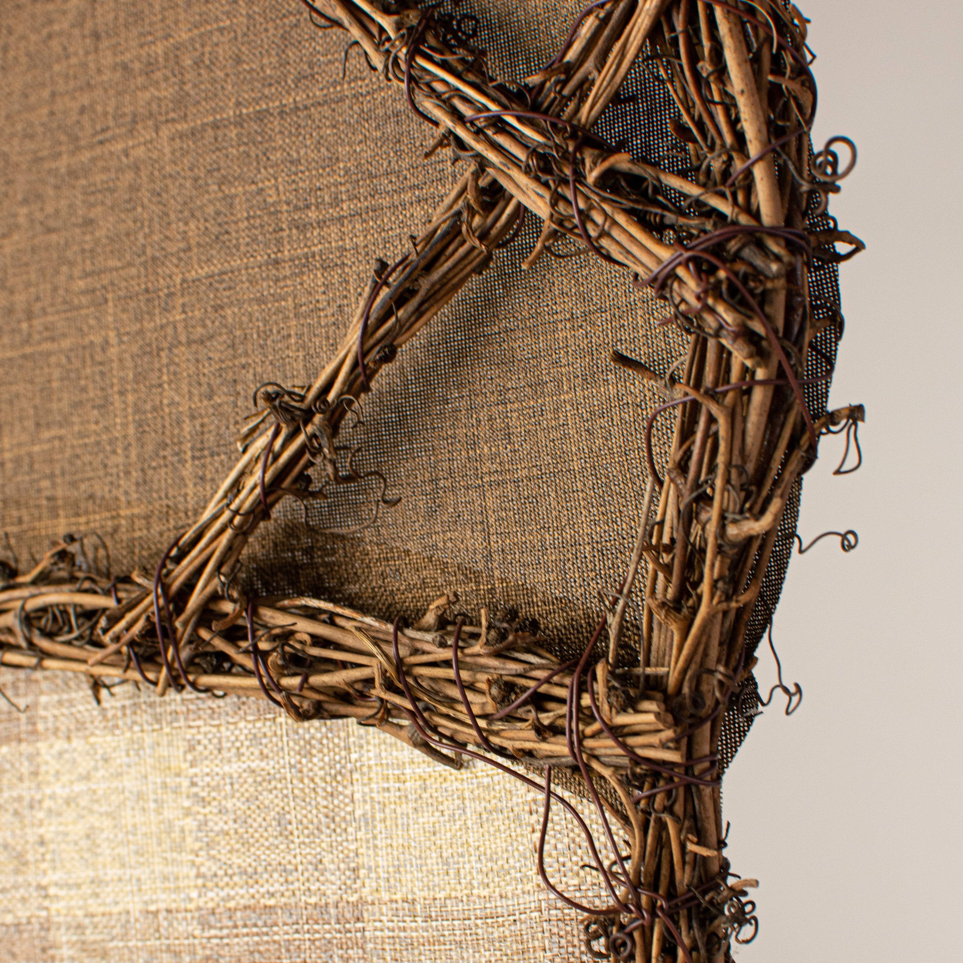 22" Grapevine Hanger: Brown & Beige Acorn detail photo 3