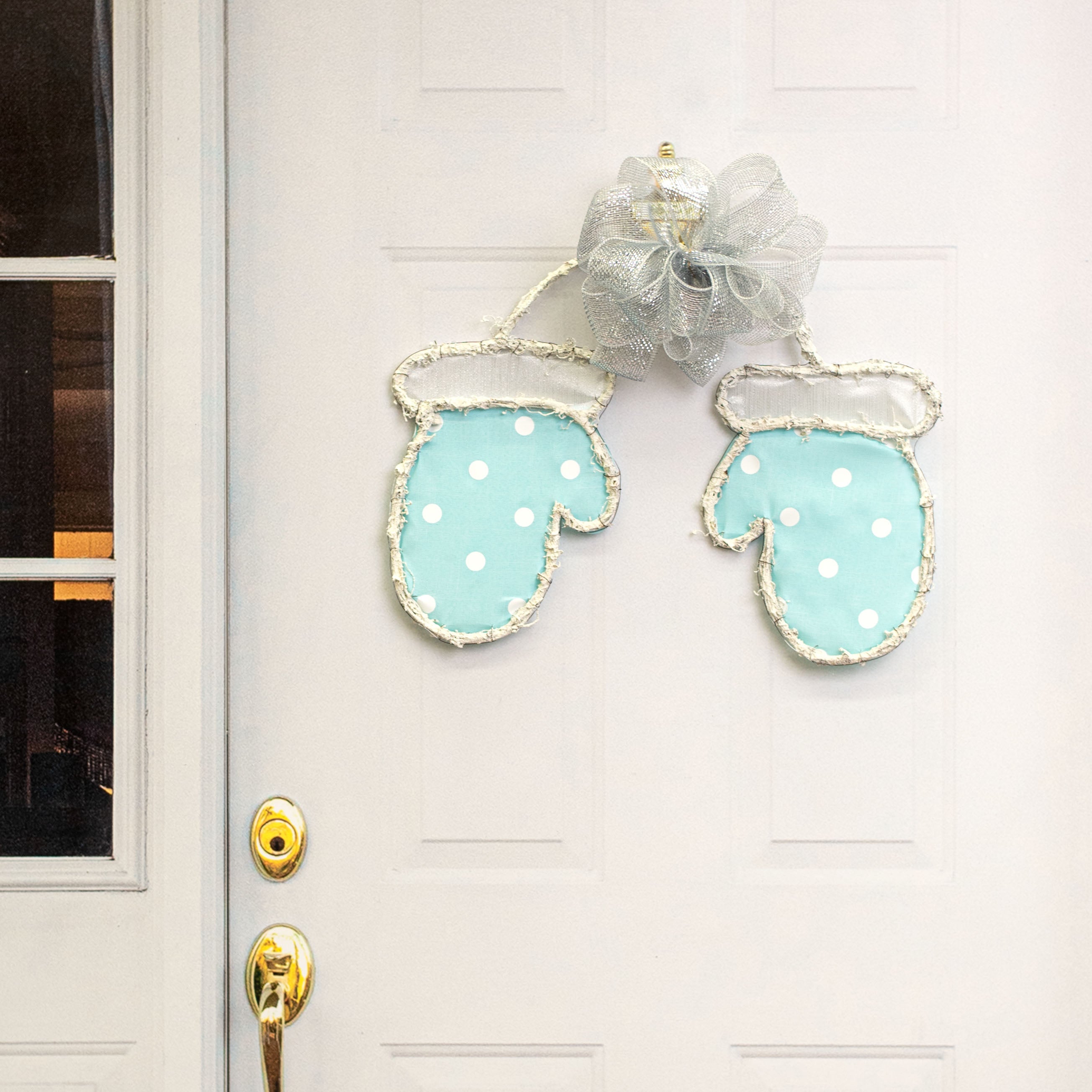 21" Grapevine Hanger: Ice Blue Mittens Lifestyle Photo