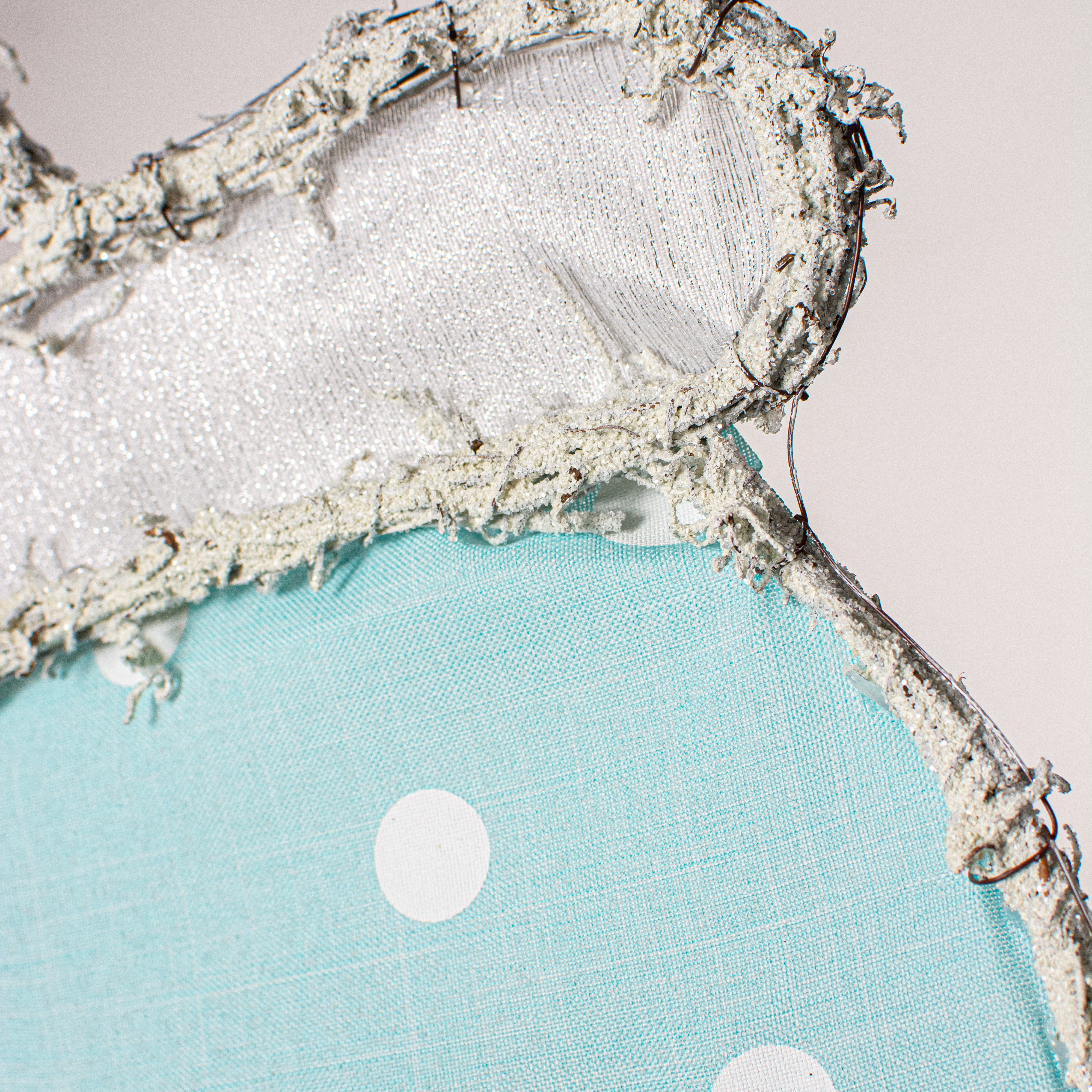21" Grapevine Hanger: Ice Blue Mittens detail photo 3