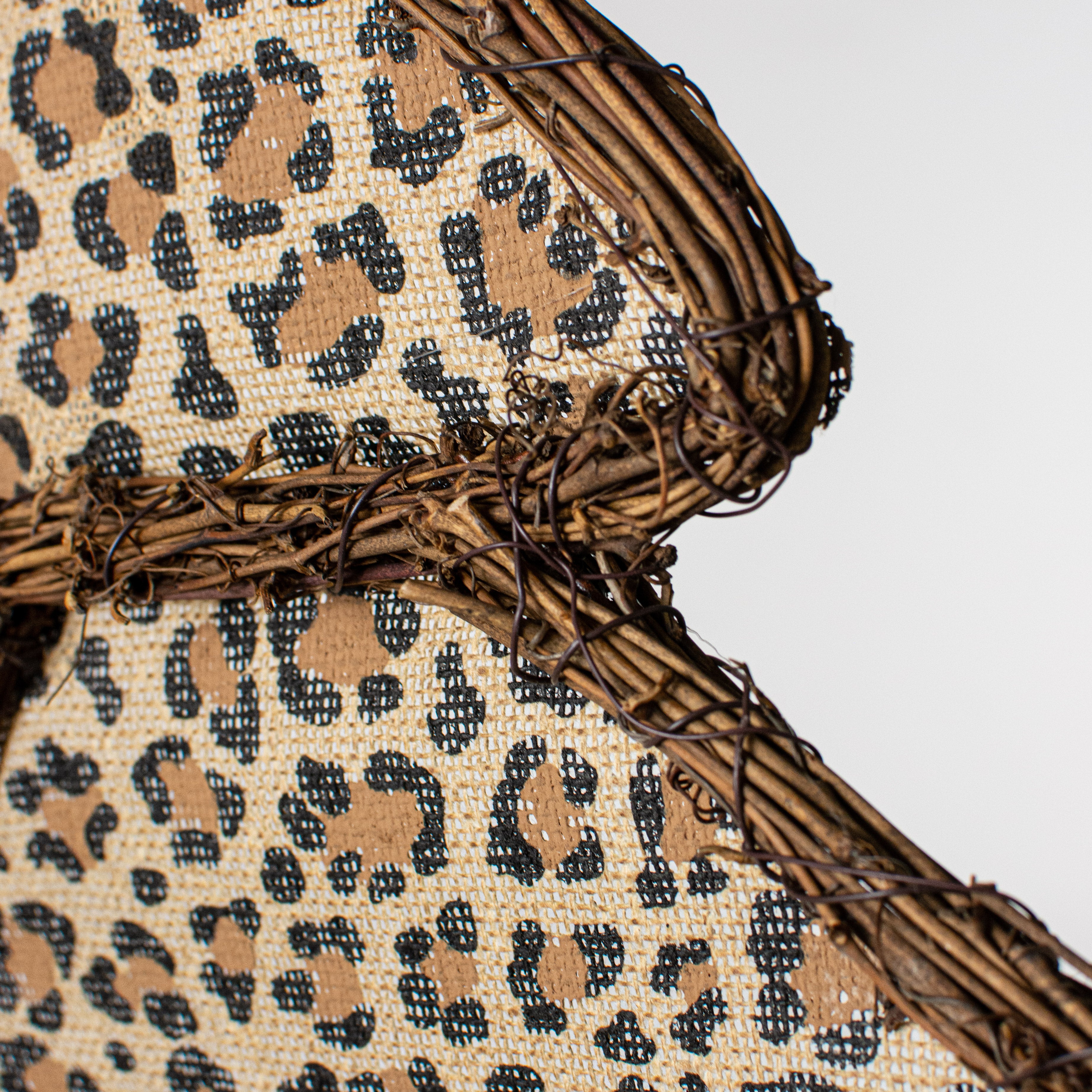 23" Grapevine Hanger: Leopard Print Tree detail photo 3