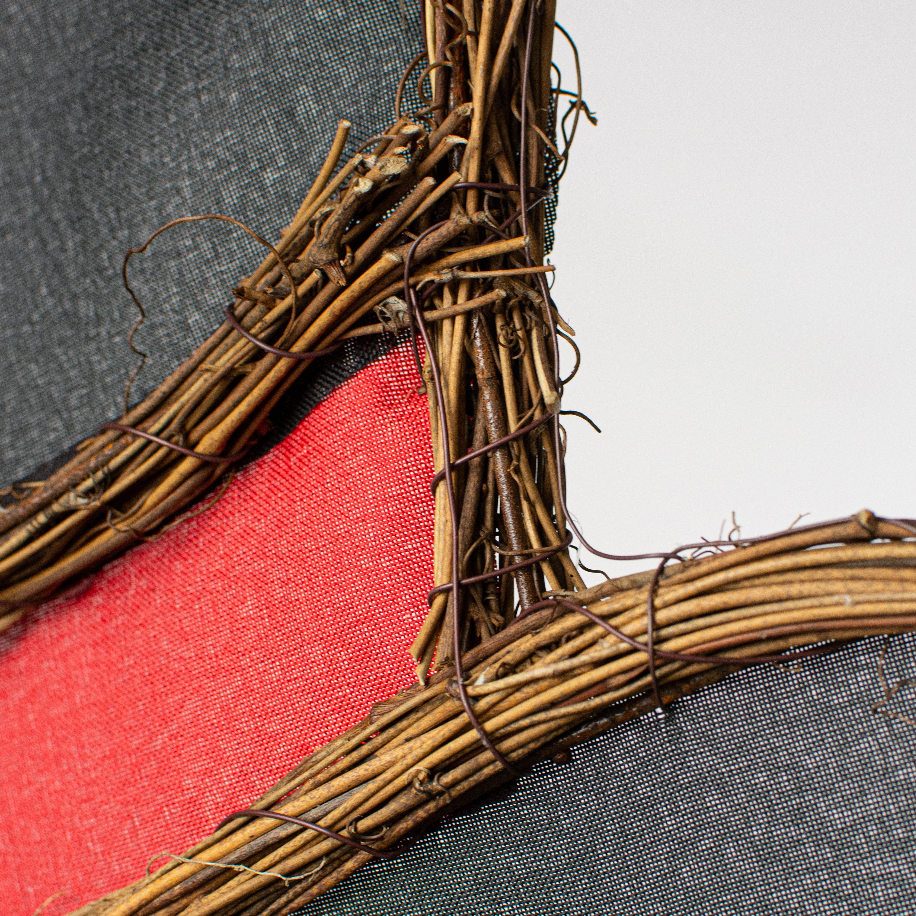 21.5" Grapevine Hanger: Snowman Hat detail photo 3