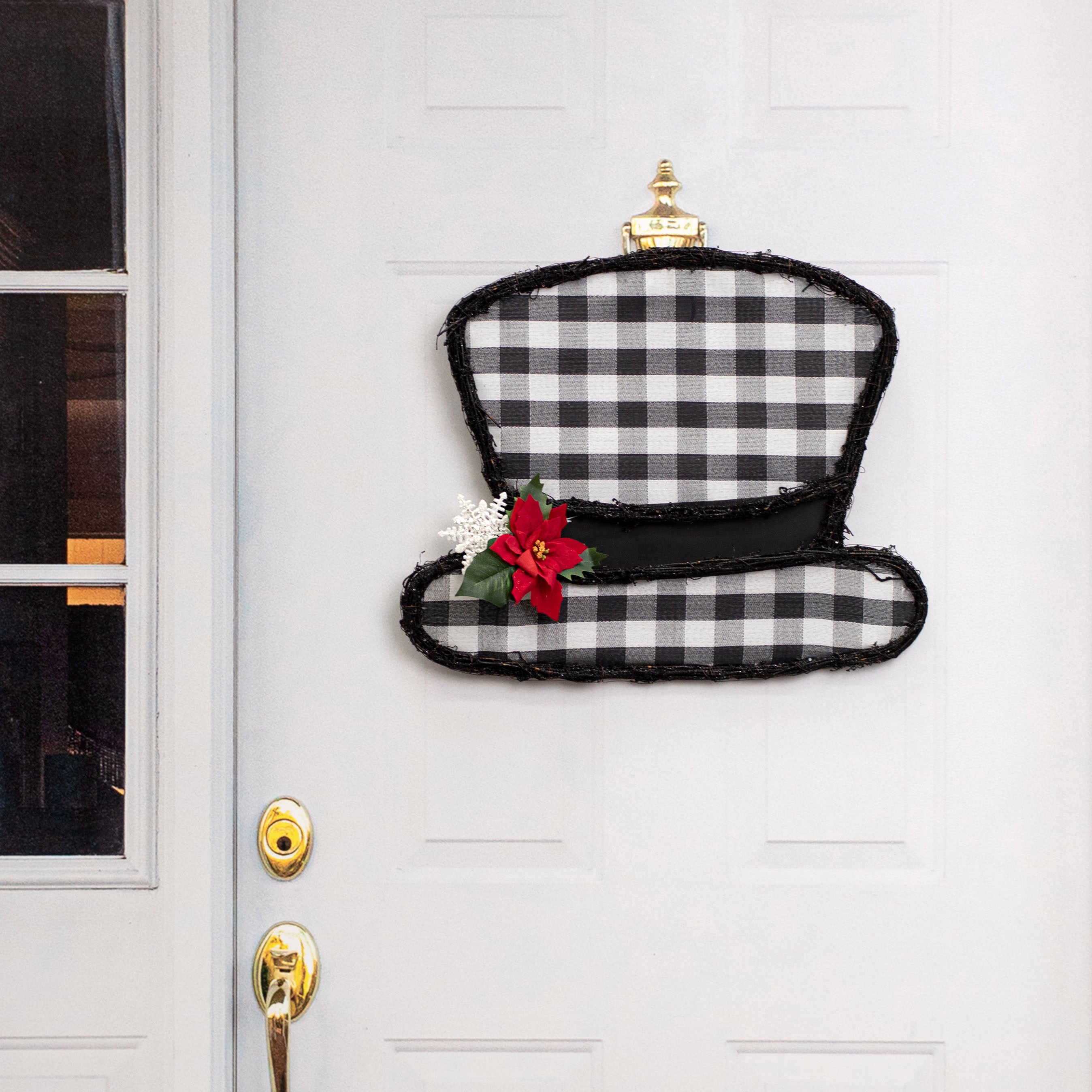 21.5" Grapevine Hanger: Snowman Hat BW Check Lifestyle Photo