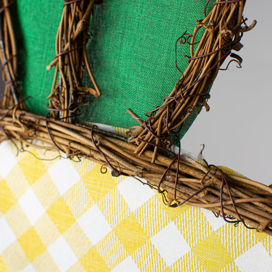 21.5" Grapevine Hanger: Yellow Check Lemon detail photo 3