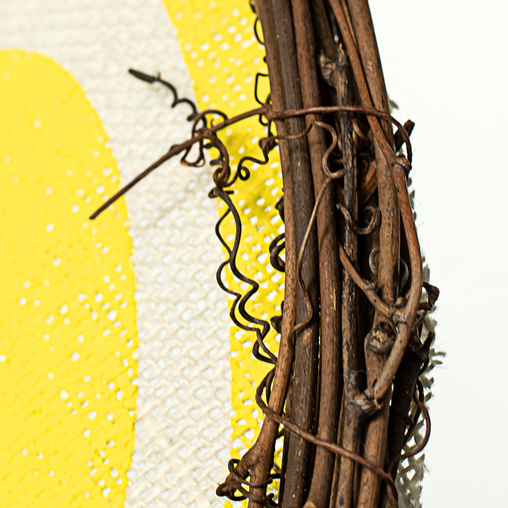 16" Grapevine Twig Lemon detail photo 3