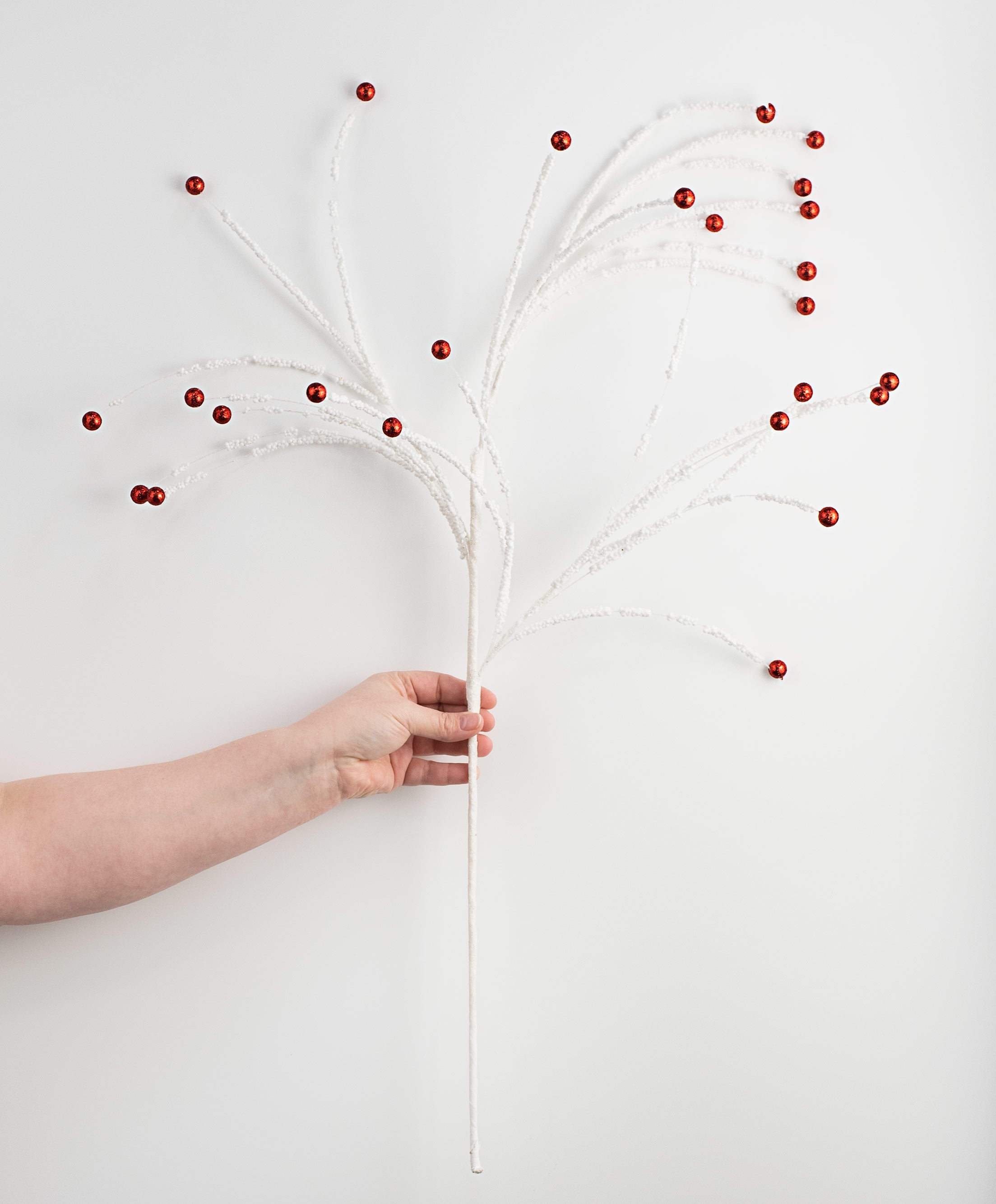 31" Grass Berry Spray: White & Red detail photo 3