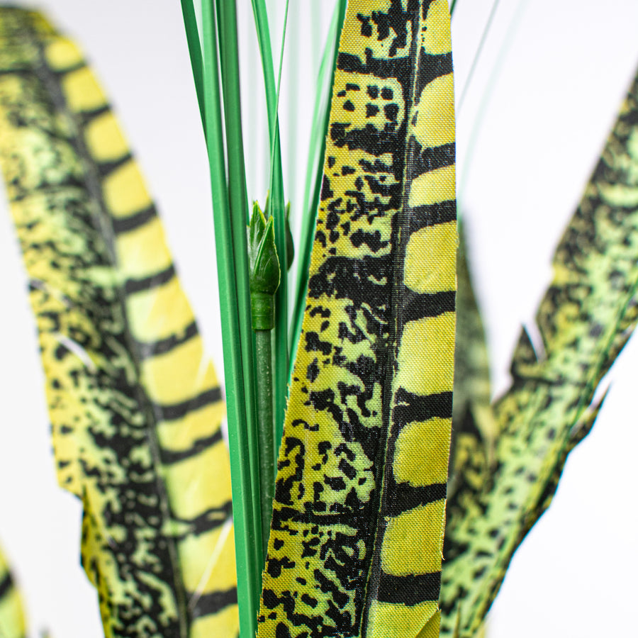 23" Grass Feather Bush Lifestyle Photo