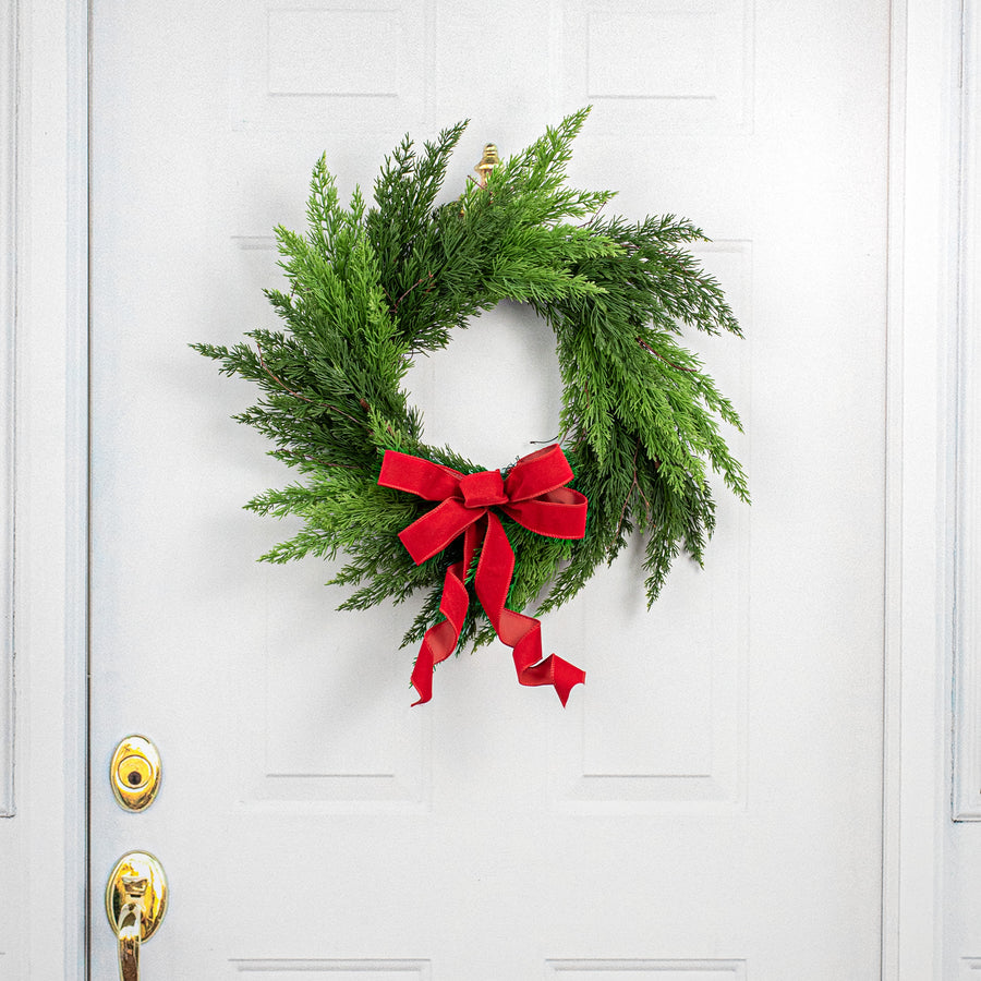 24" Green Cedar Wreath Lifestyle Photo