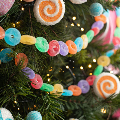 6' Hard Candy Garland Lifestyle Photo