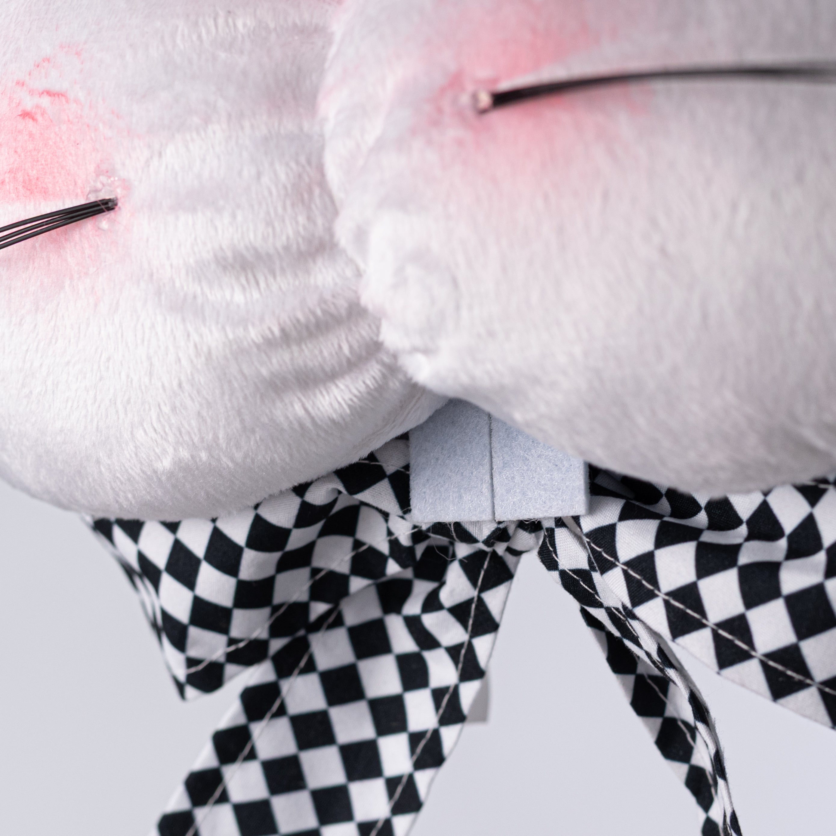 Harlequin Bunny Face & Paws Wreath Decor Kit (3 Pieces) detail photo 5