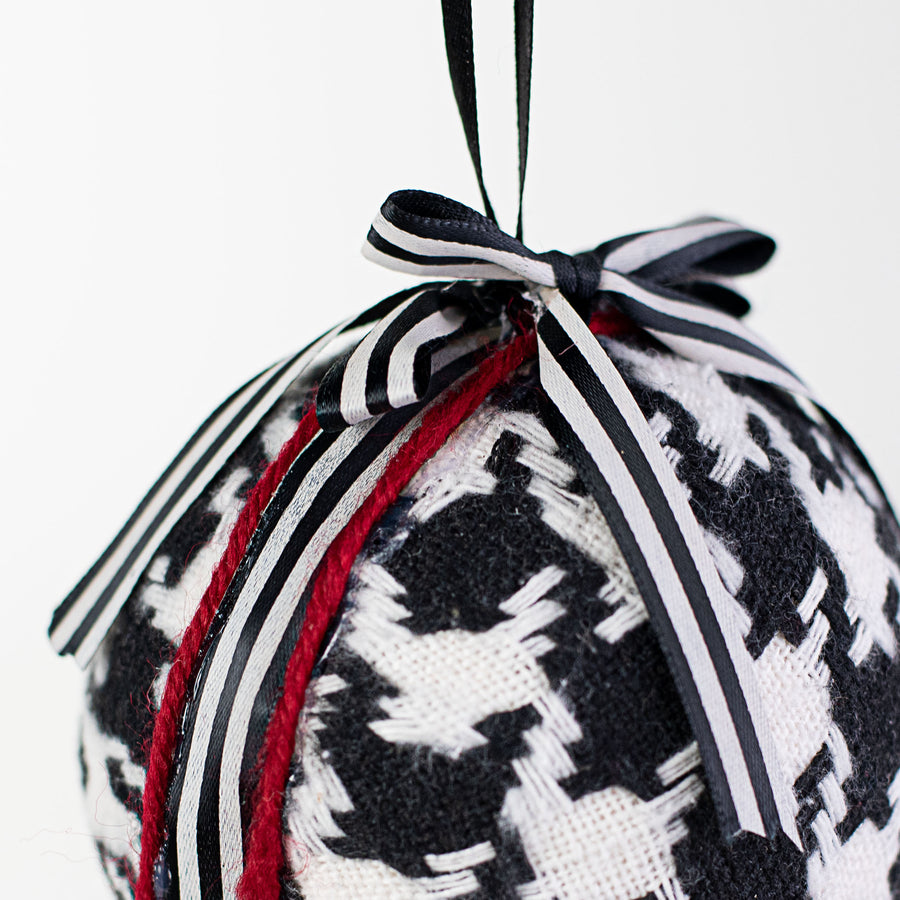 4" Houndstooth Ball Ornament detail photo 3