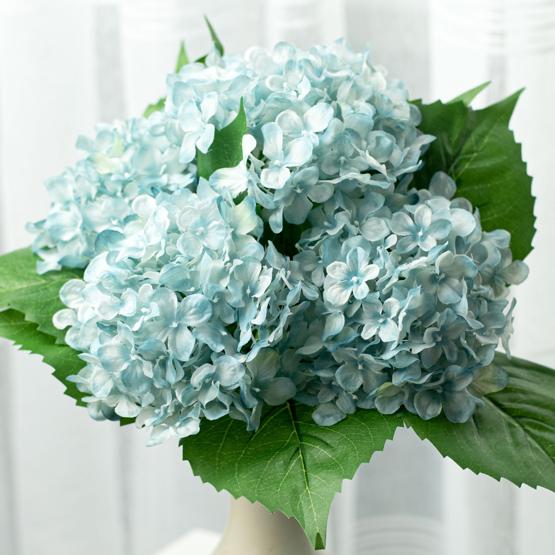 19" Hydrangea Bush: Light Blue (5) Item Number: 30334LTBL