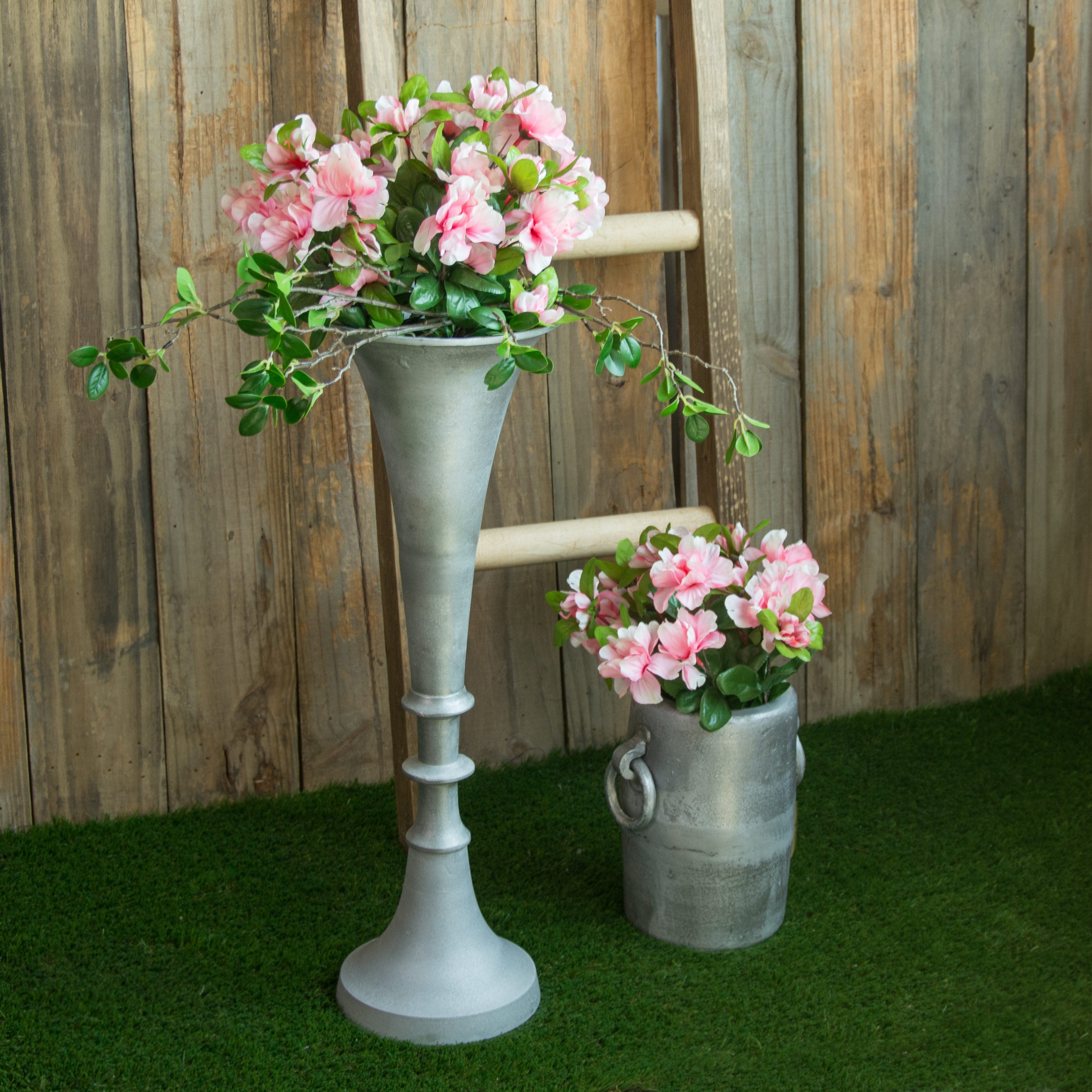 9.5" Aluminum Ring Handle Vase: Rock Grey