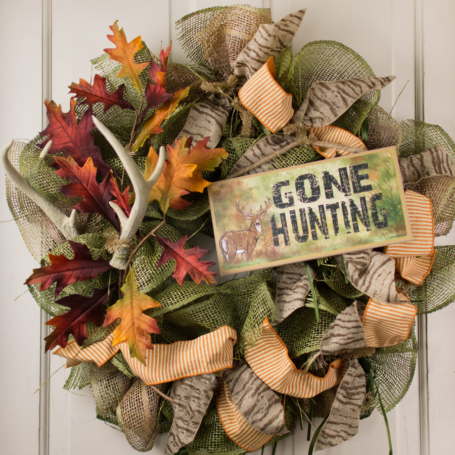 10" Wooden Sign: Gone Hunting