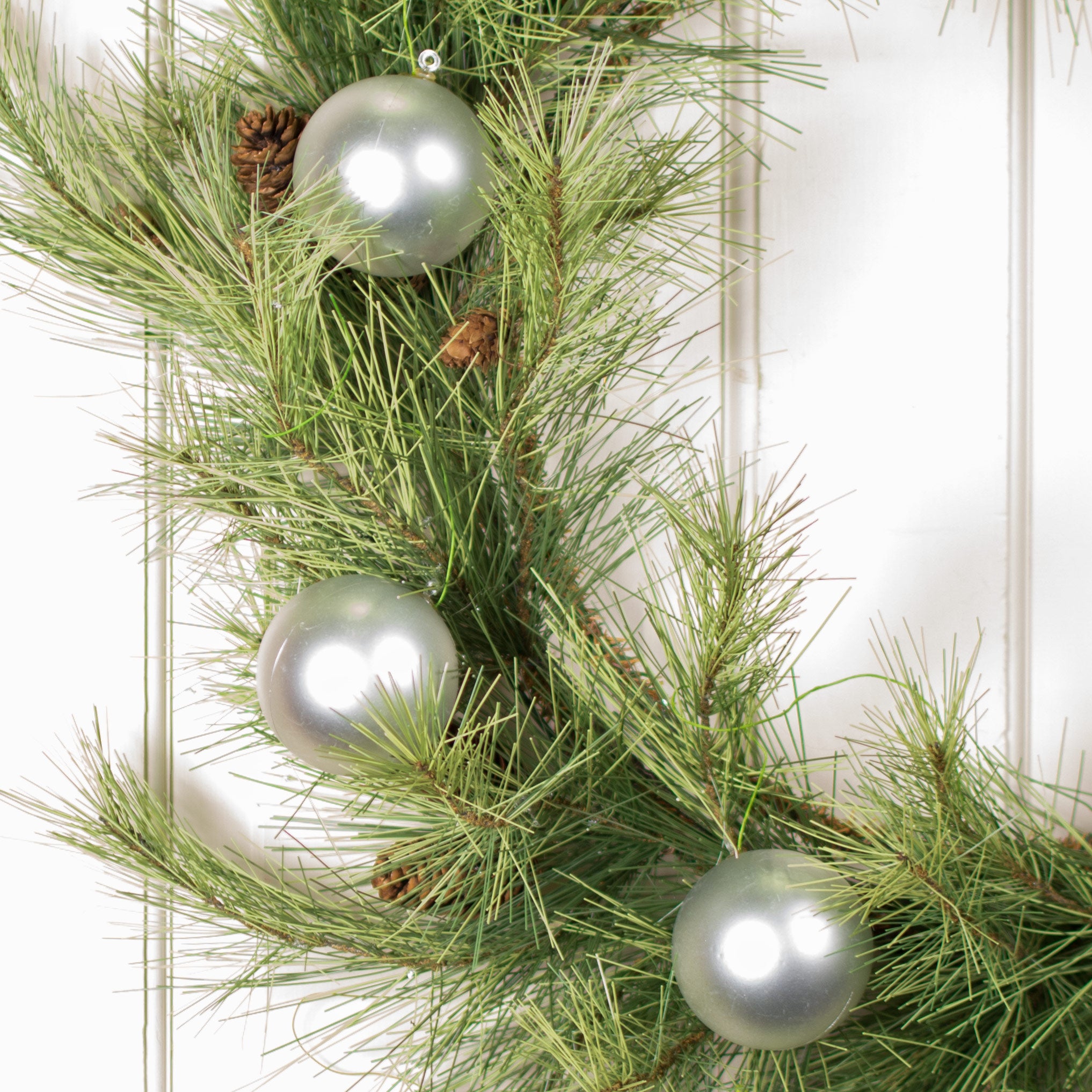 70MM Matte Ball Ornament On Wire: Silver (12)