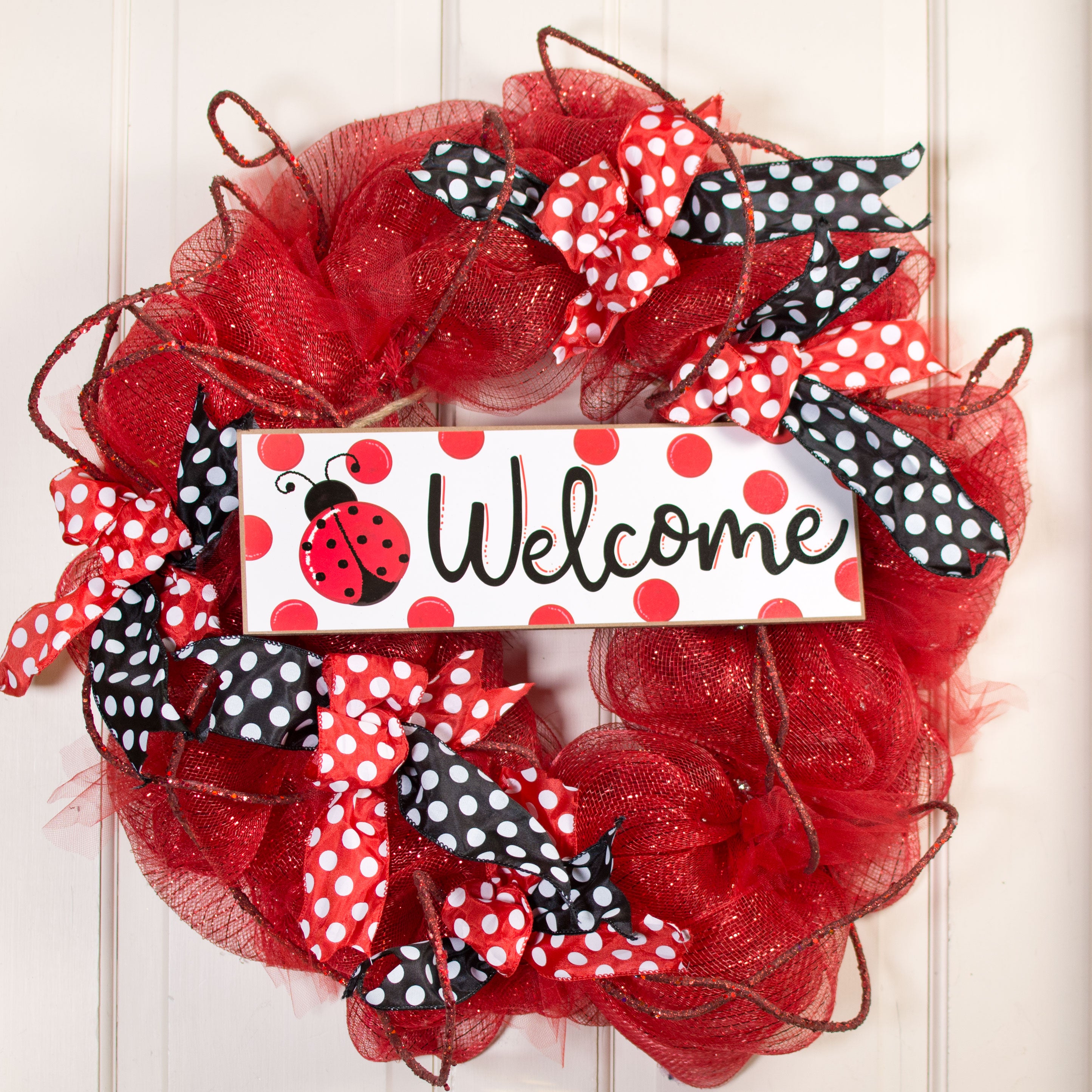 15" Wooden Sign: Welcome Ladybug