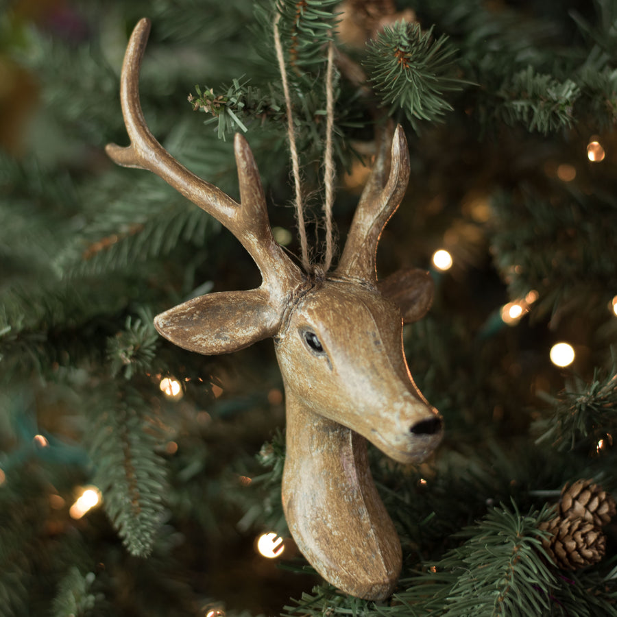 10" Deer Head Ornament: Wood Grain