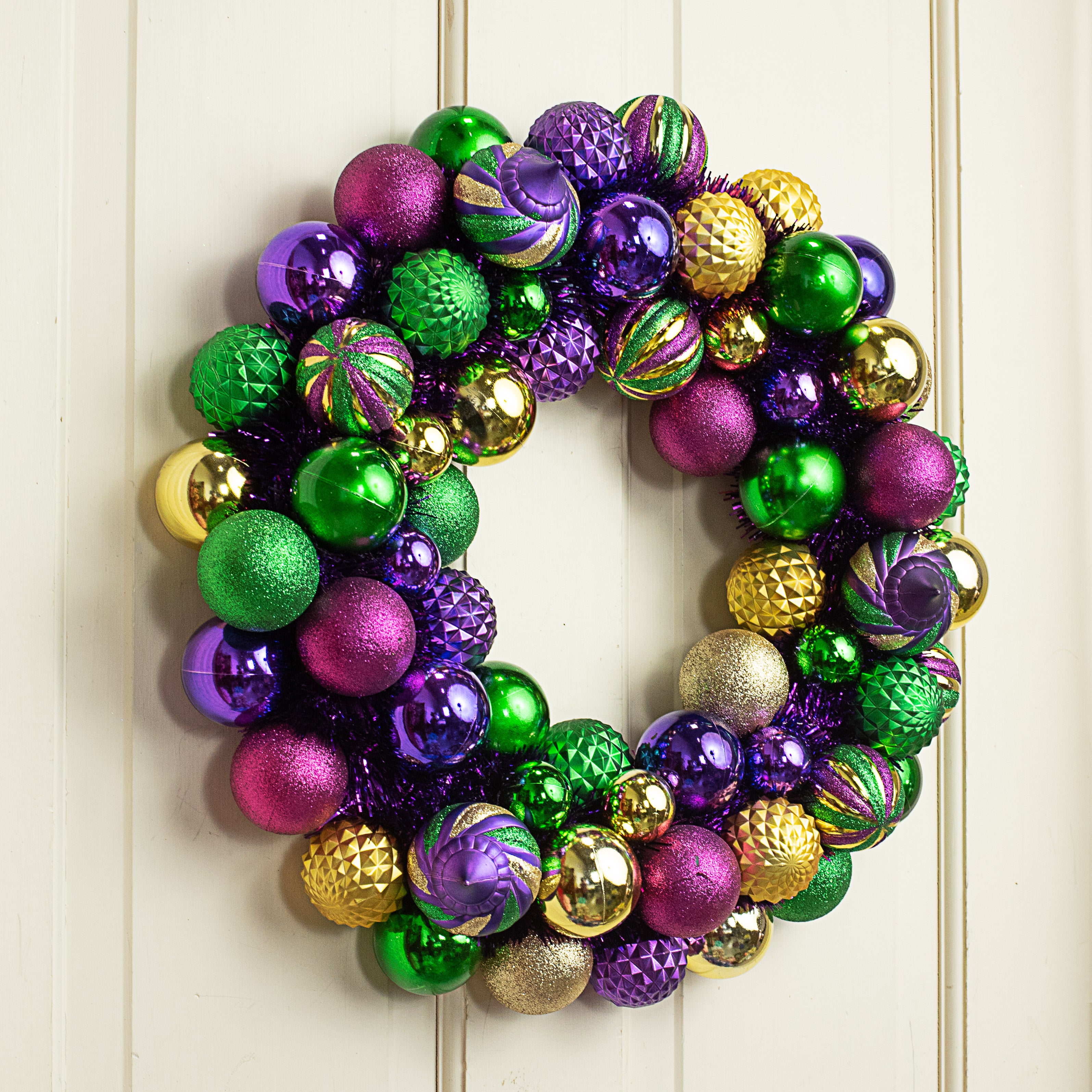 18" Mardi Gras Ornament Wreath