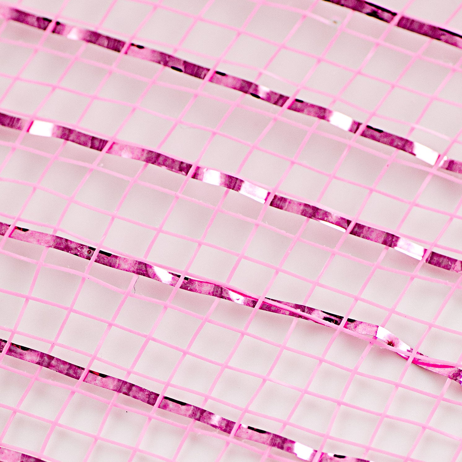 10" Poly Mesh Roll: Metallic Pink