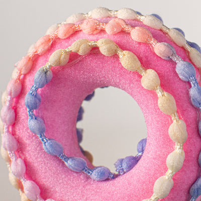 28" Donut Spray: Pink