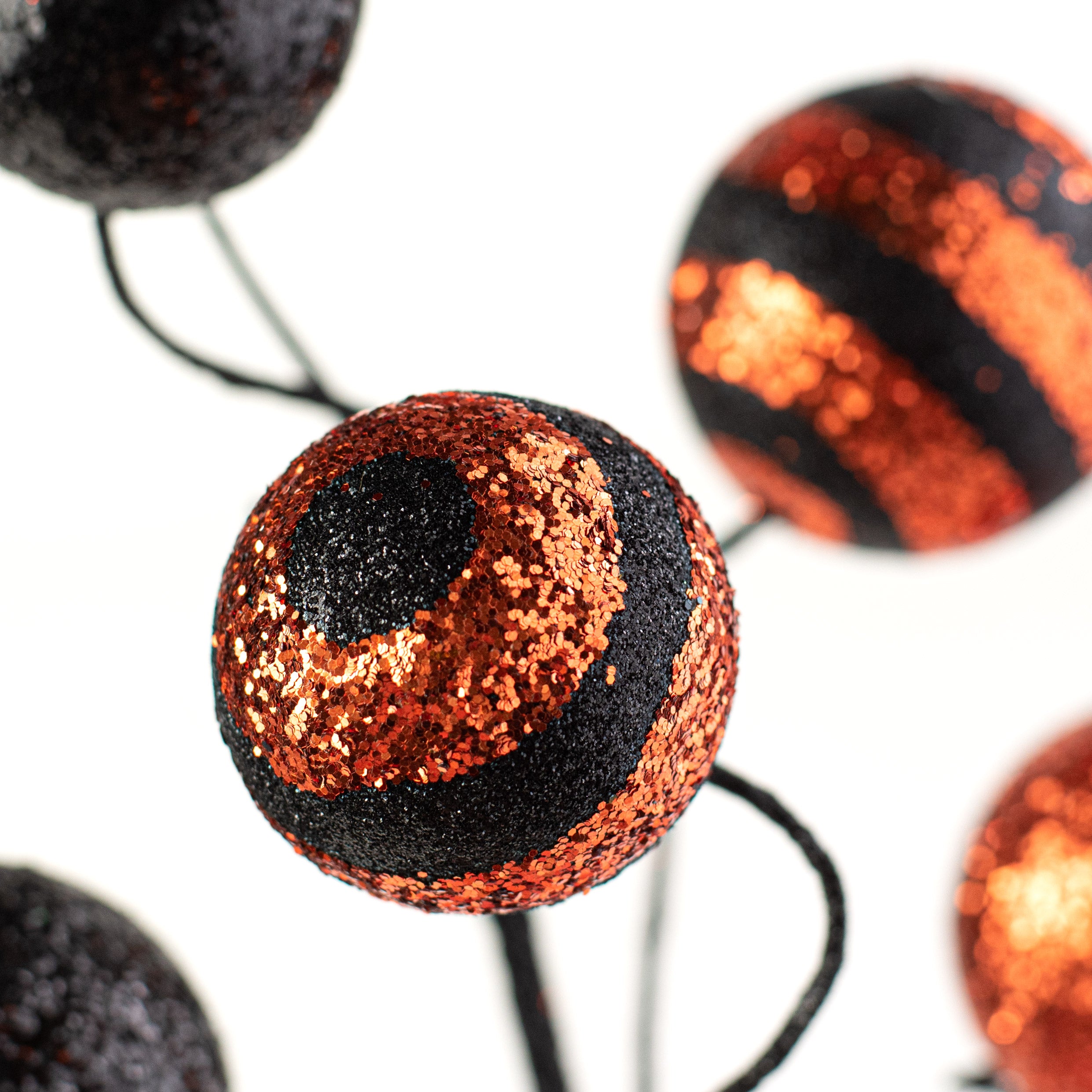 19" Stripe & Solid Glitter Ball Pick: Black & Orange