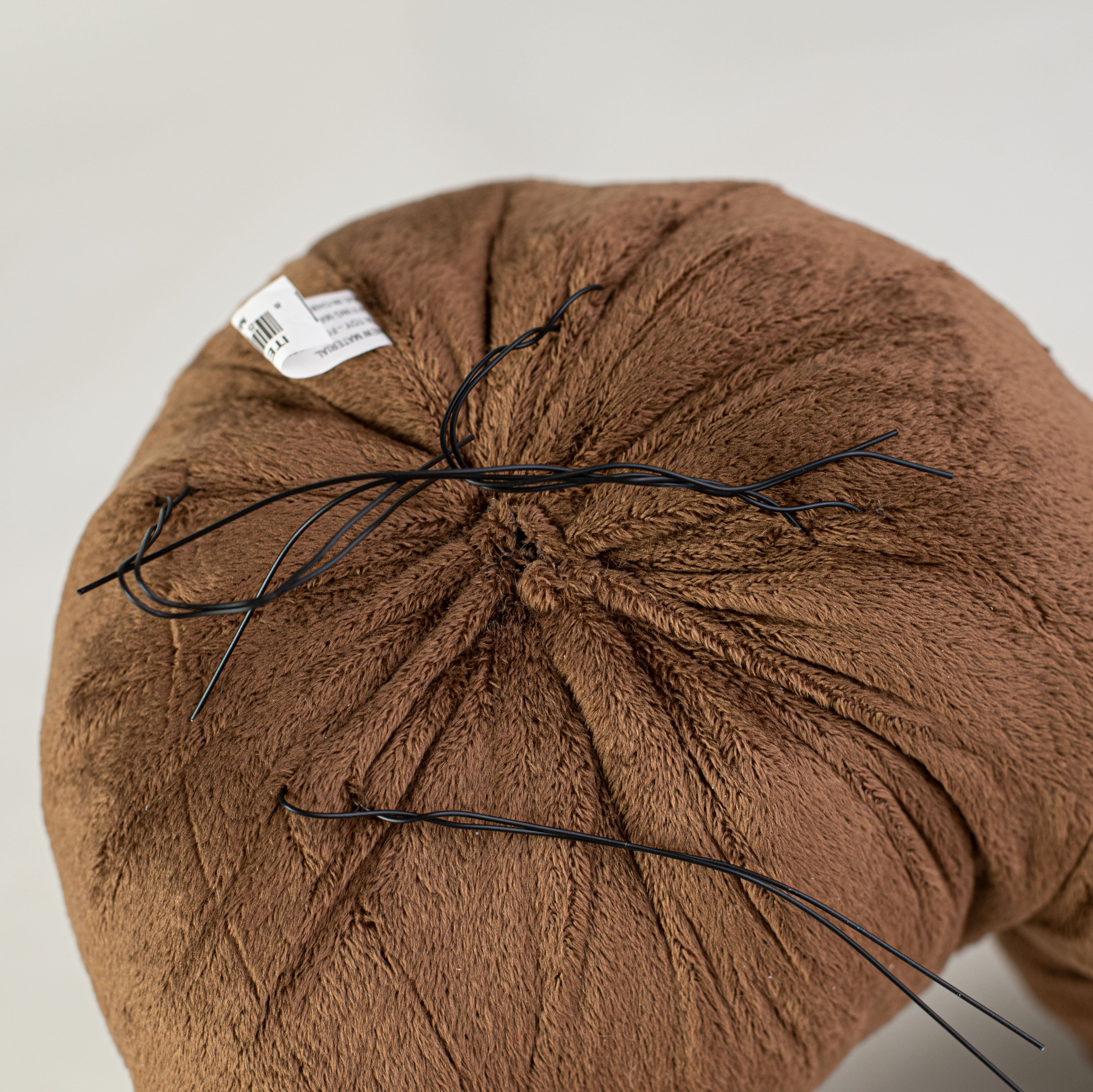 14" Dog Rear Wreath Accent: Brown