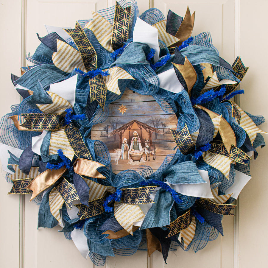 8.5" Round Waterproof Sign: Rustic Manger Nativity