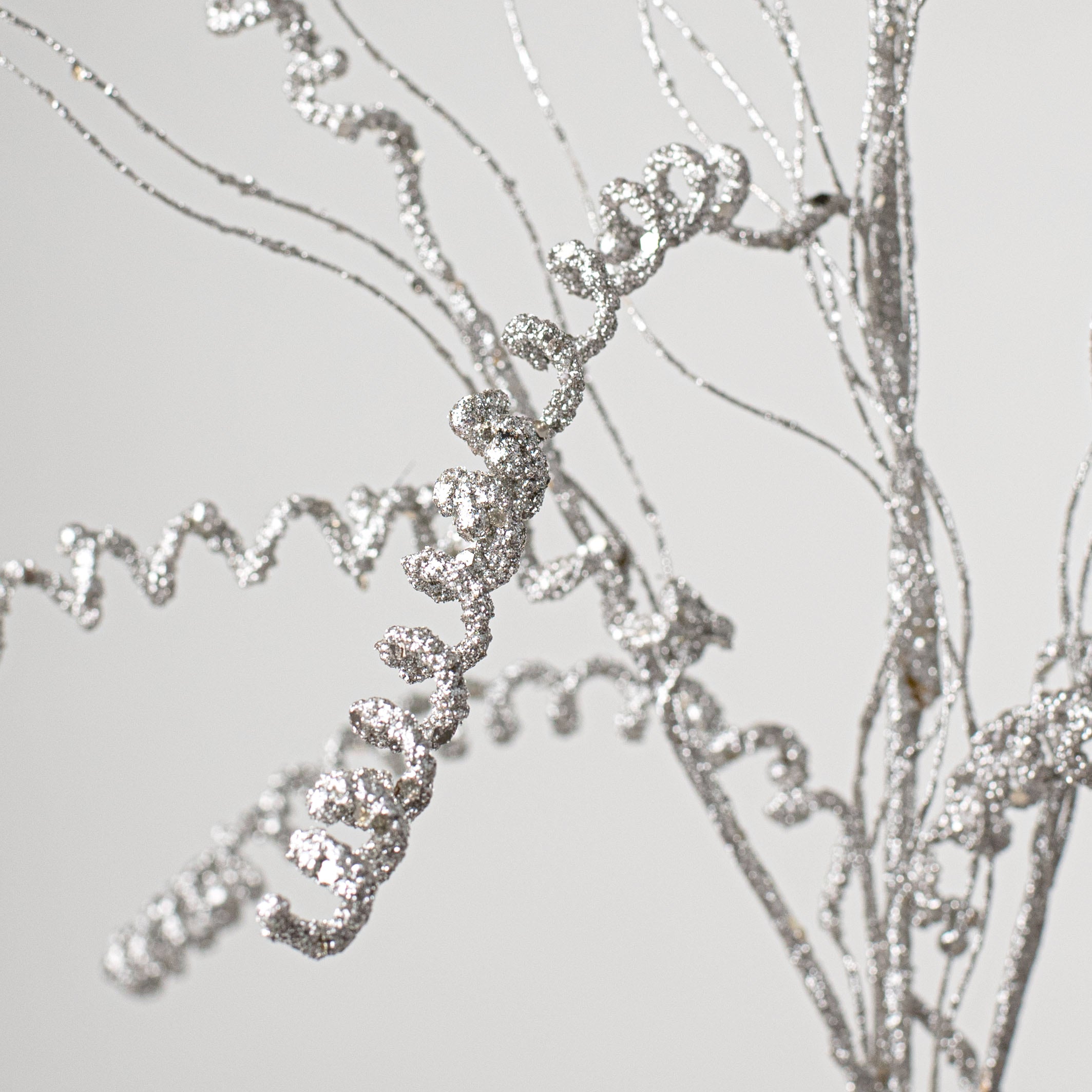 34" Glitter Spiral Grass Spray: Platinum
