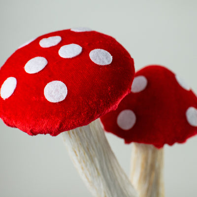 14" Mushroom Pick: Red