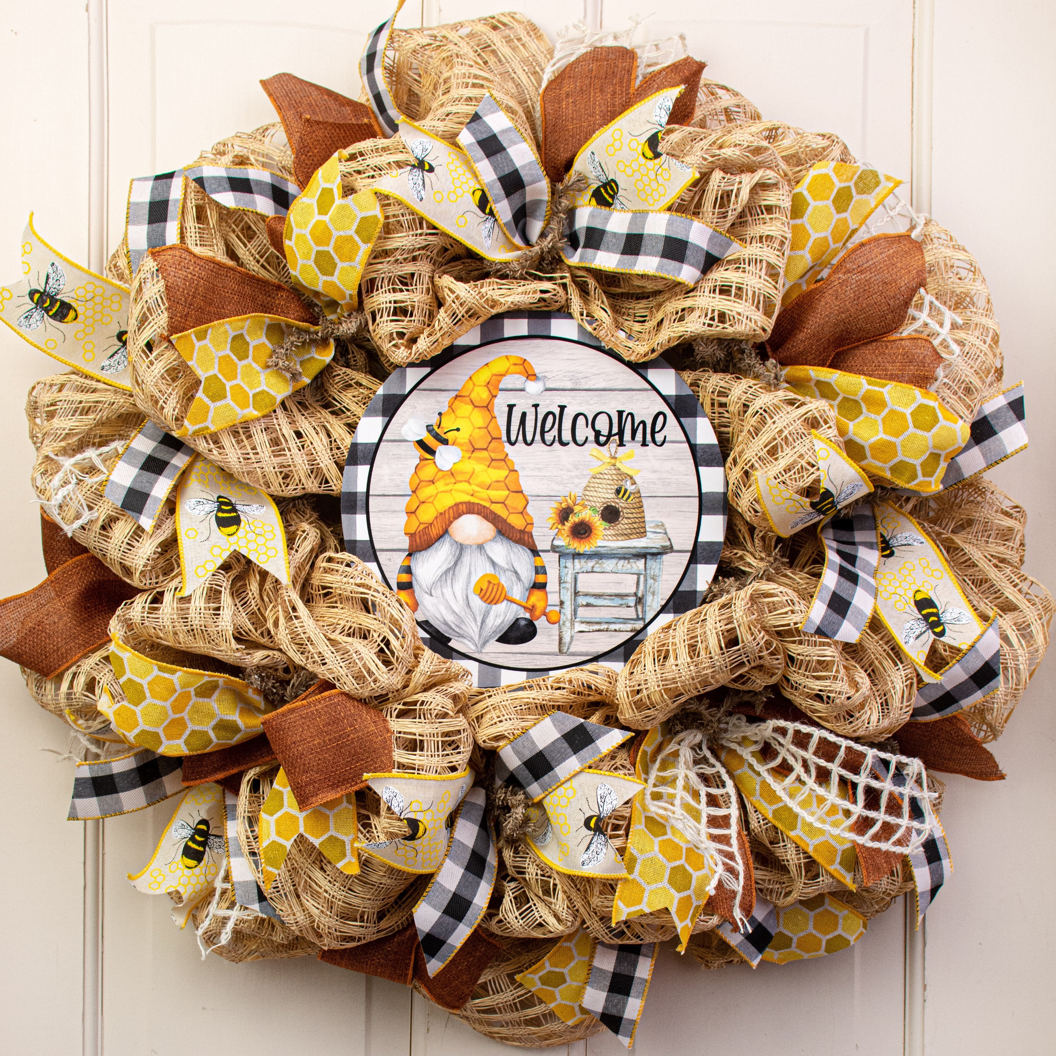 9.4" Round Waterproof Sign: Welcome Bee Gnome