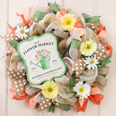 10" Scalloped Wooden Sign: Local Flower Market