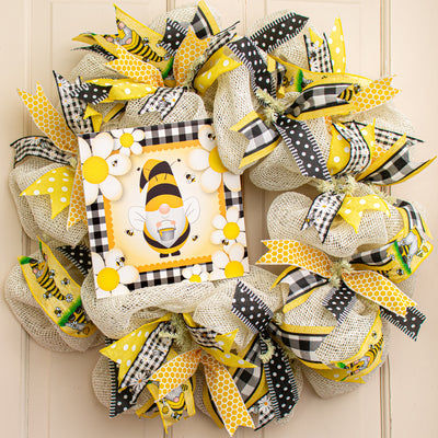 9" Waterproof Sign: Daisies and Bees Gnome