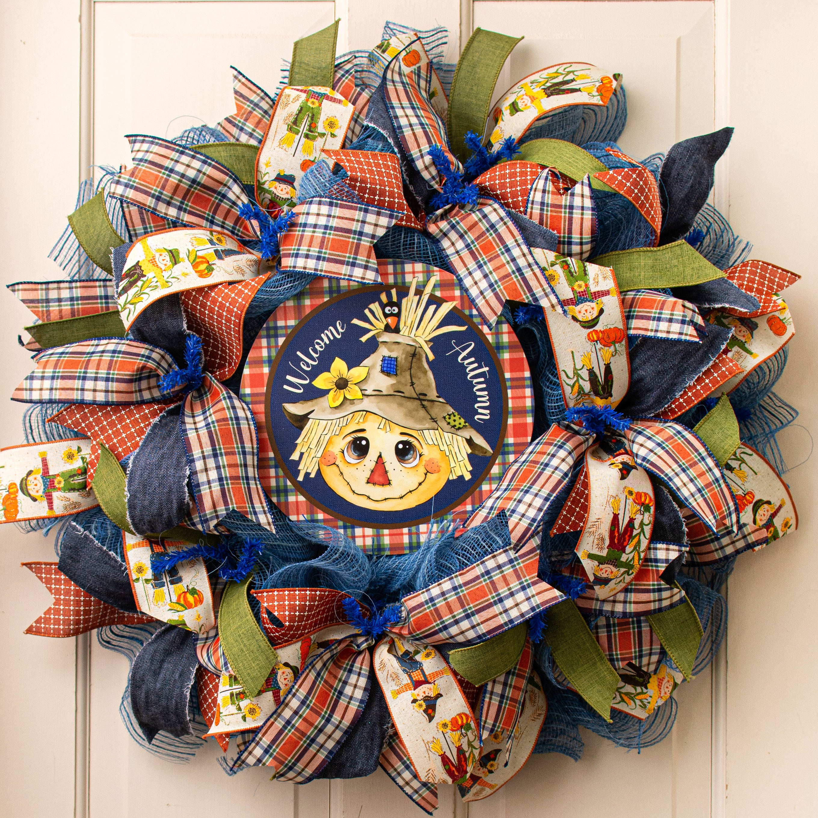9.4" Round Waterproof Sign: Scarecrow Plaid Autumn