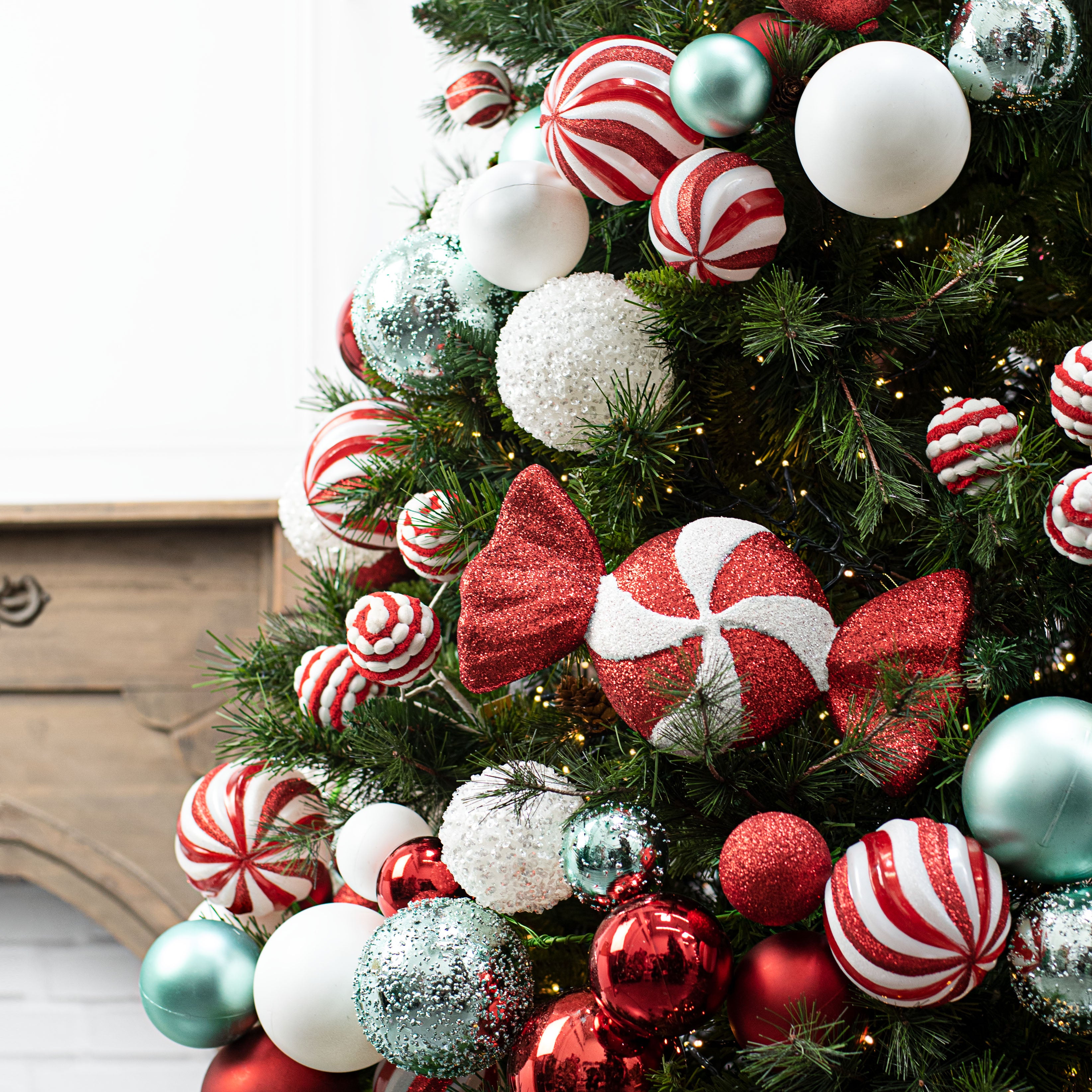 6' Effortless Ornament Garland: Red, White, Turquoise