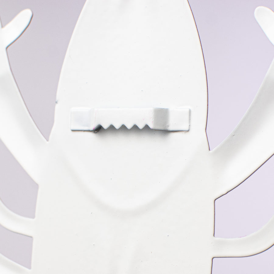 14" Metal Embossed Hanger: Crawfish