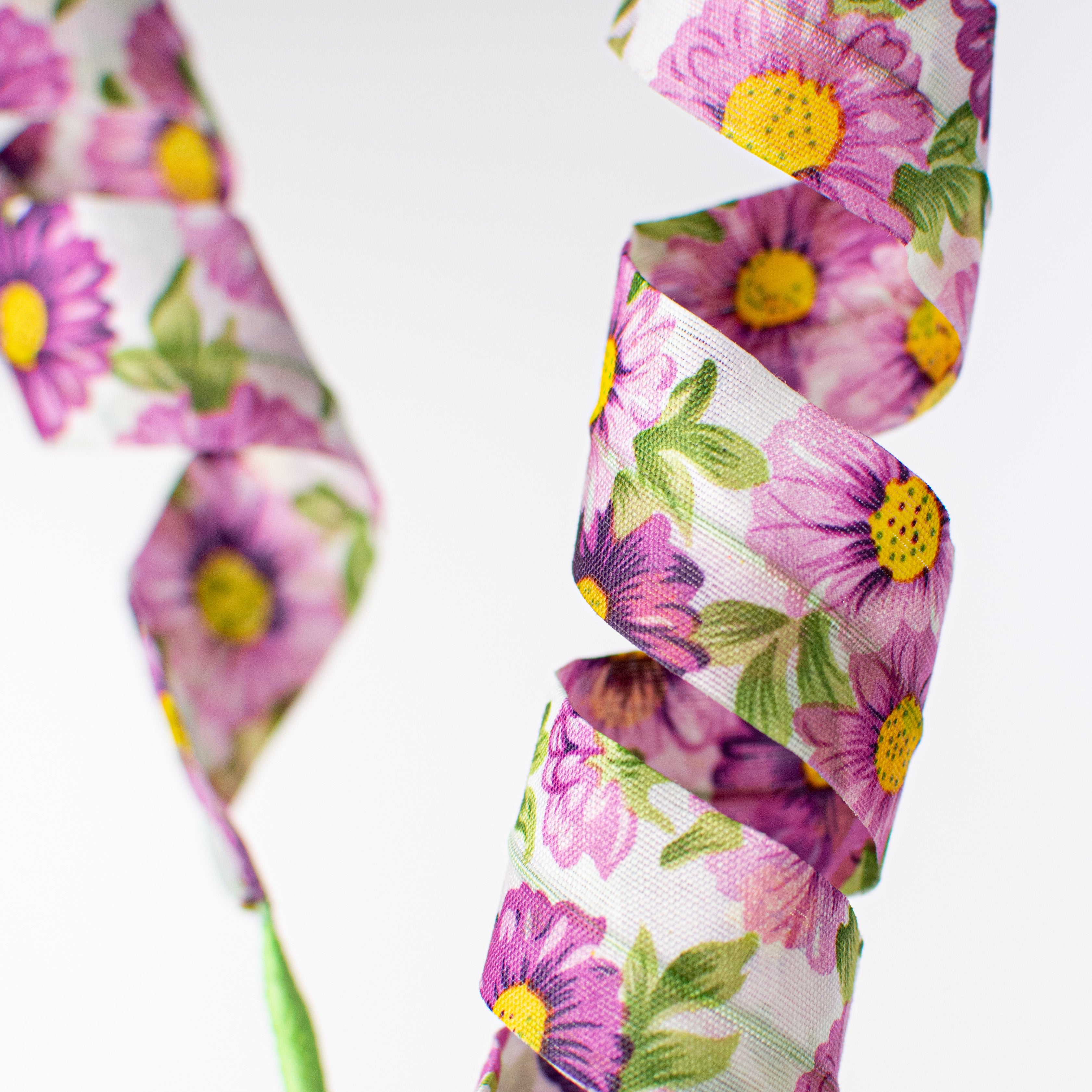 24" Fabric Curl Spray: Floral Purple