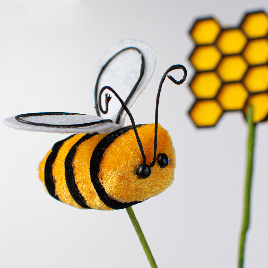 23" Bumble Bee & Honeycomb Pick