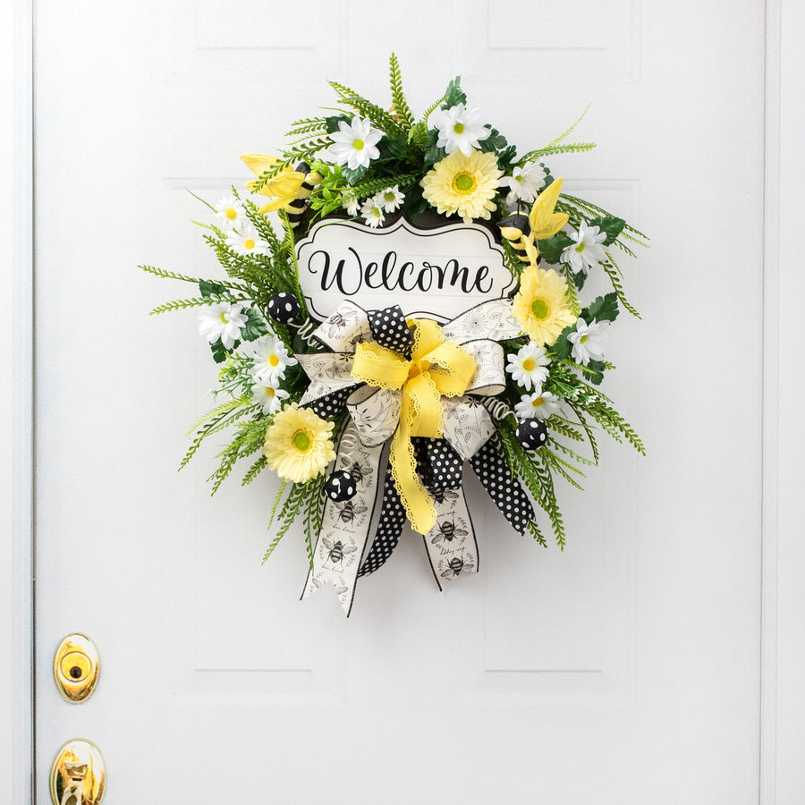 11" Scalloped Waterproof Sign: Welcome White Wood