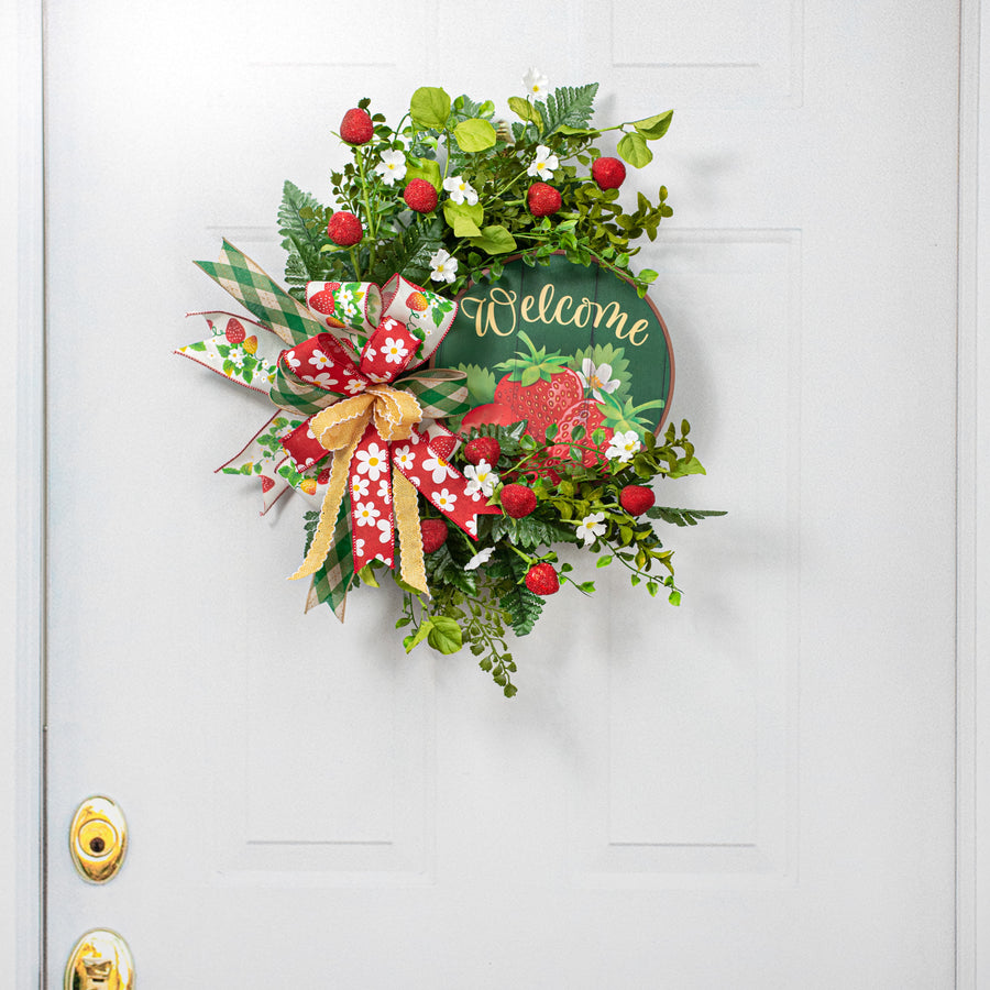 9.4" Round Waterproof Sign: Welcome Strawberry on Green