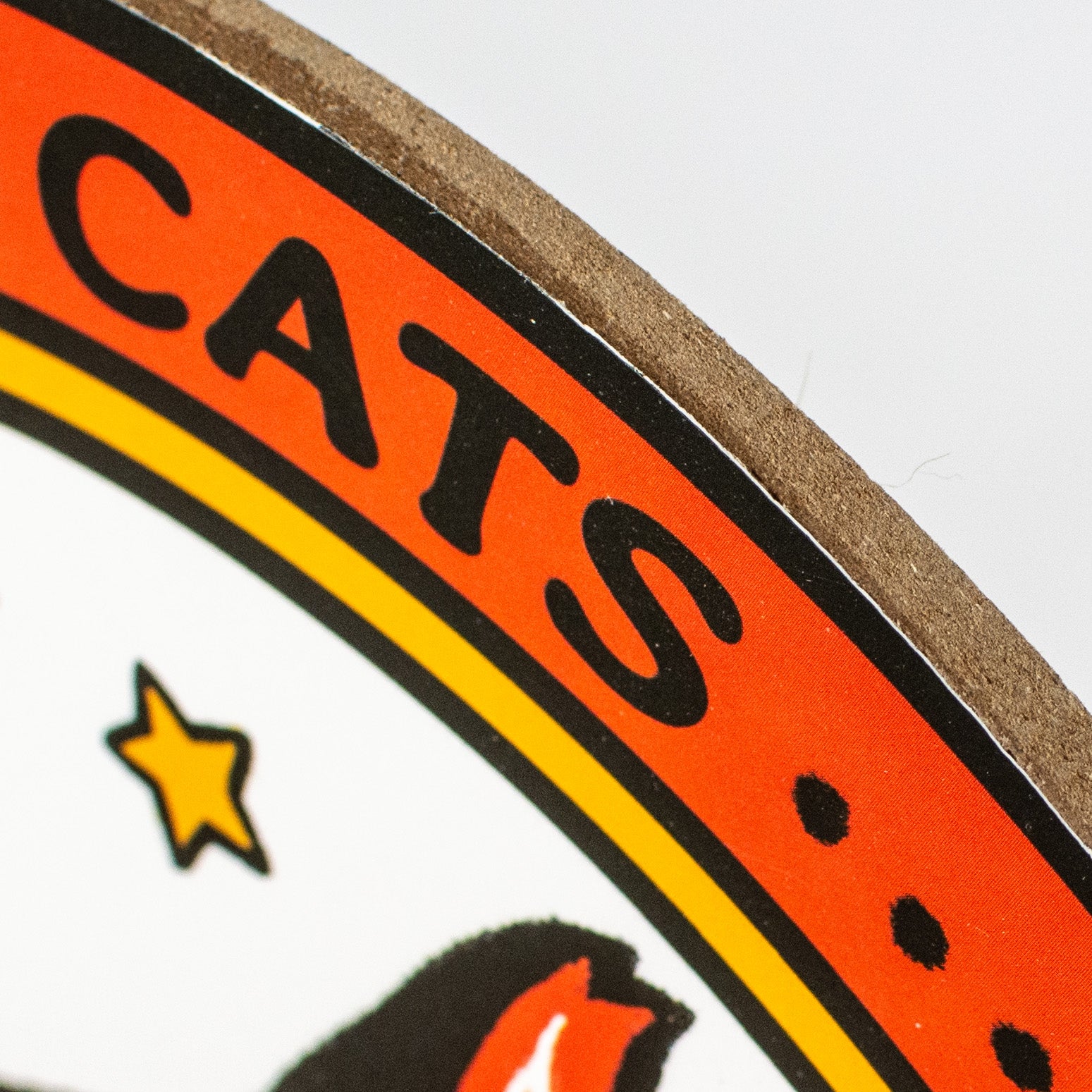 10" Round Wooden Sign: Vintage Scaredy Cats Welcome