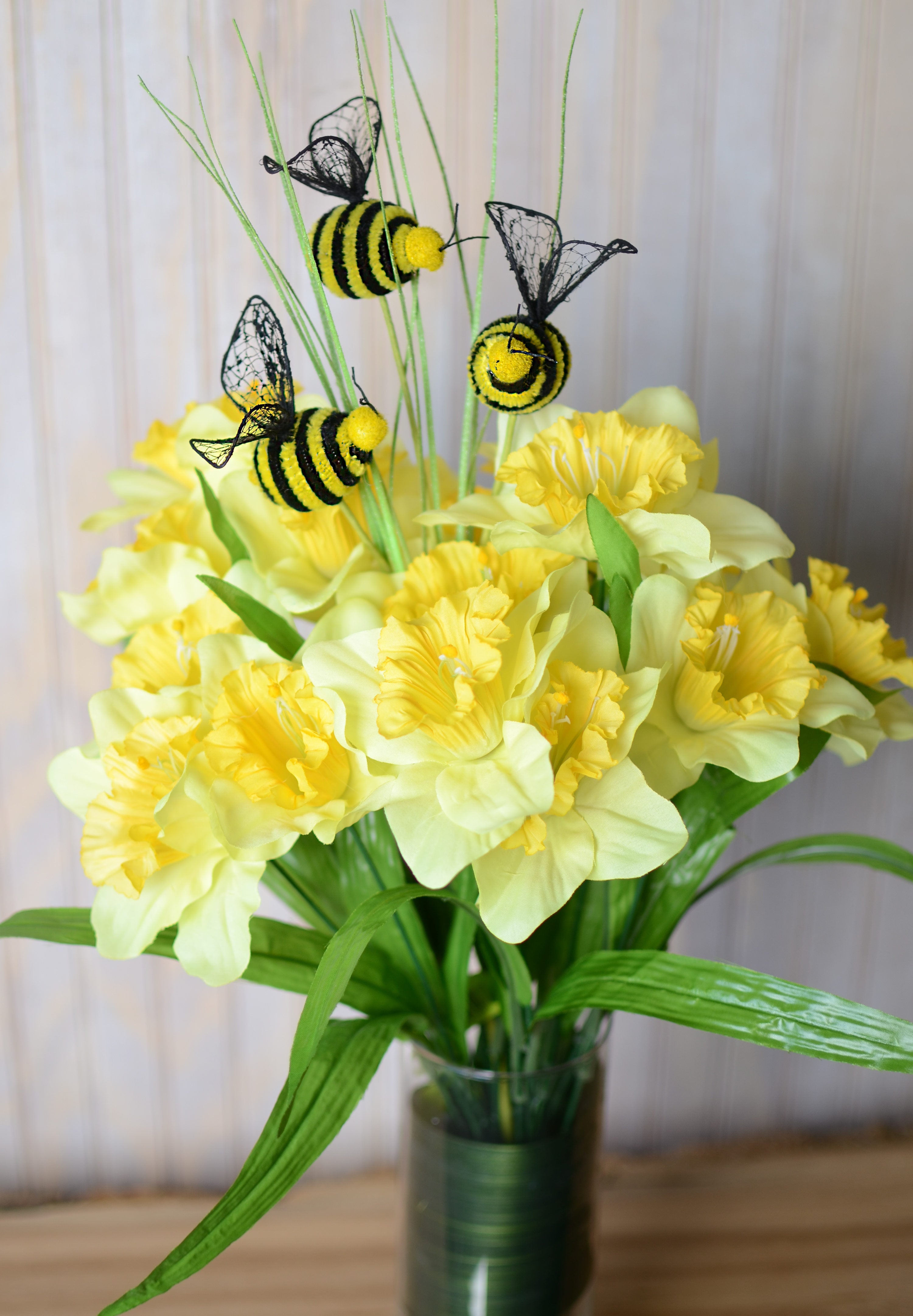 24" Honey Bee With Green Grass Floral Pick