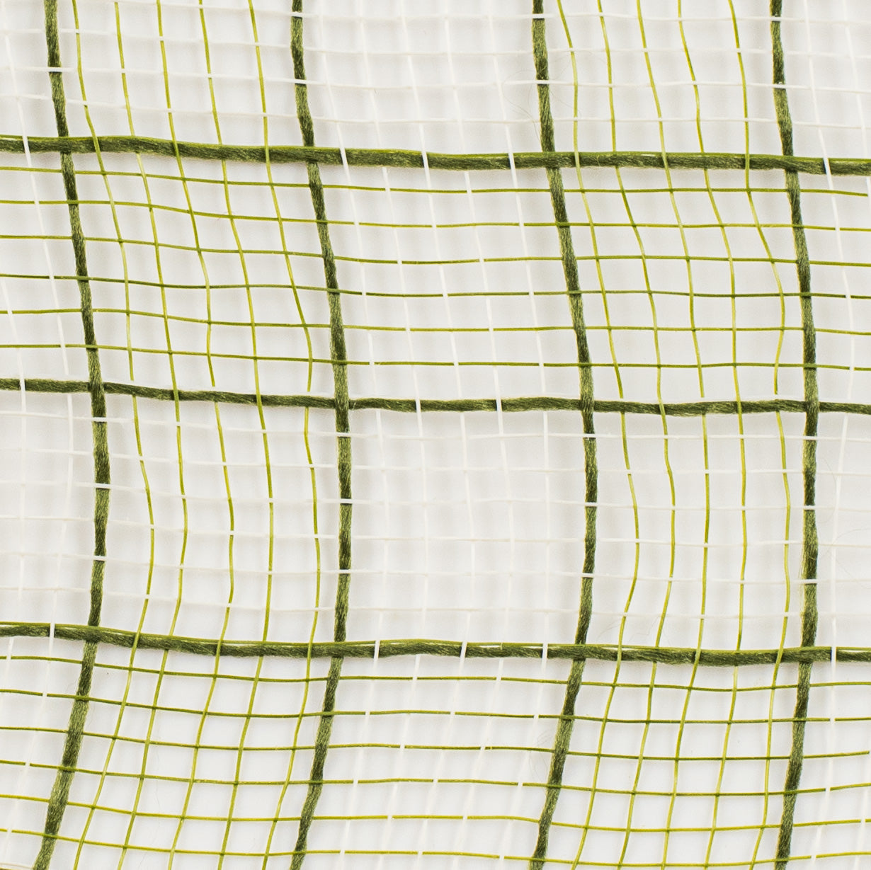 10" Small Check Plaid Mesh: Moss & Cream