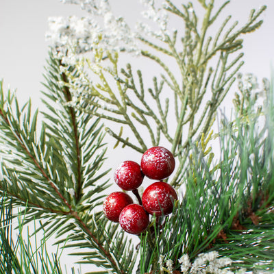 18" Pinecone, Berry, Cedar Mix Spray