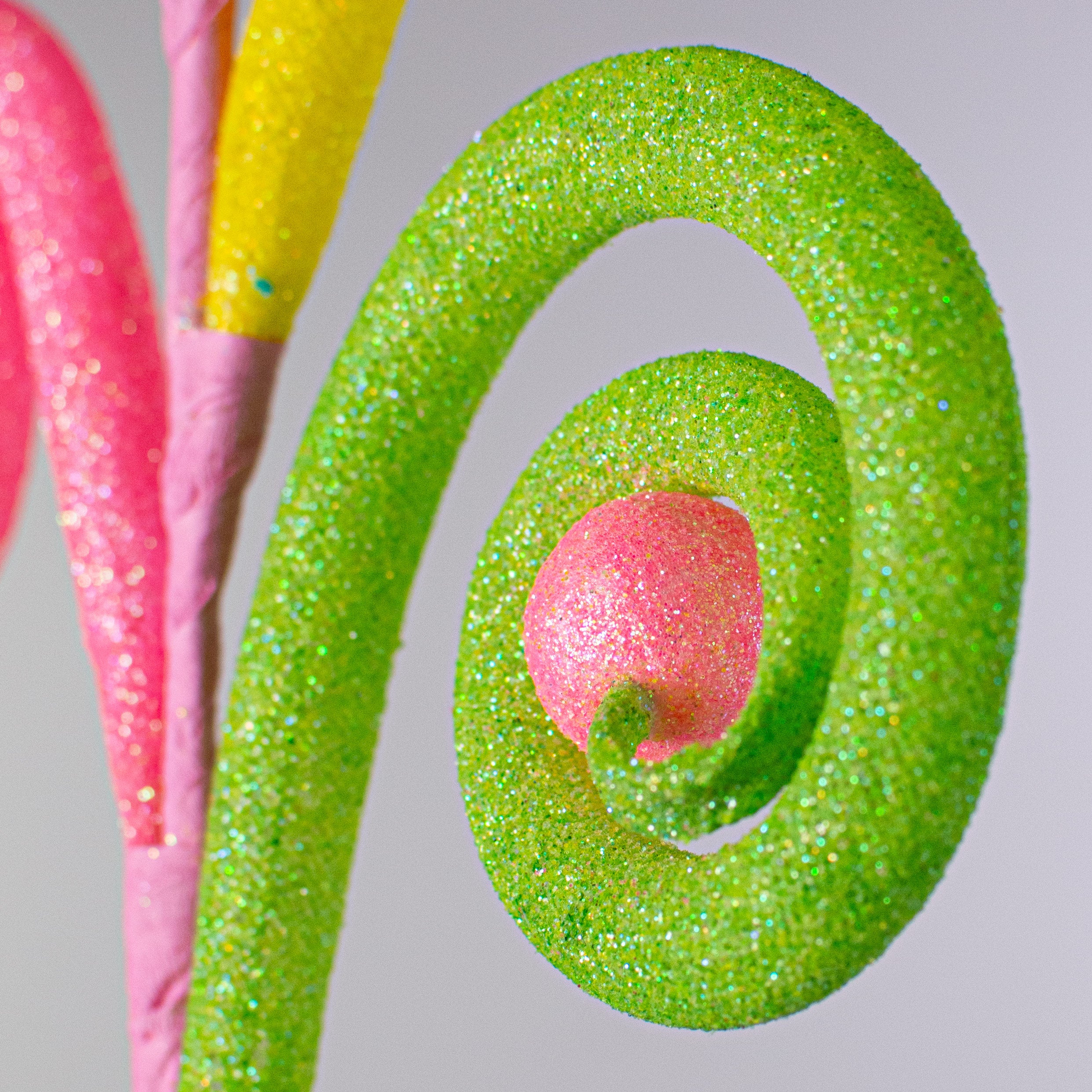 28" Large Glitter Curl Ball Spray: Pastel Multi