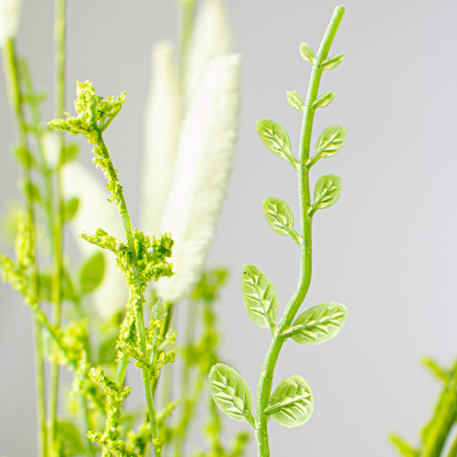 24" Bunny Tail & Leaves Bush: Cream