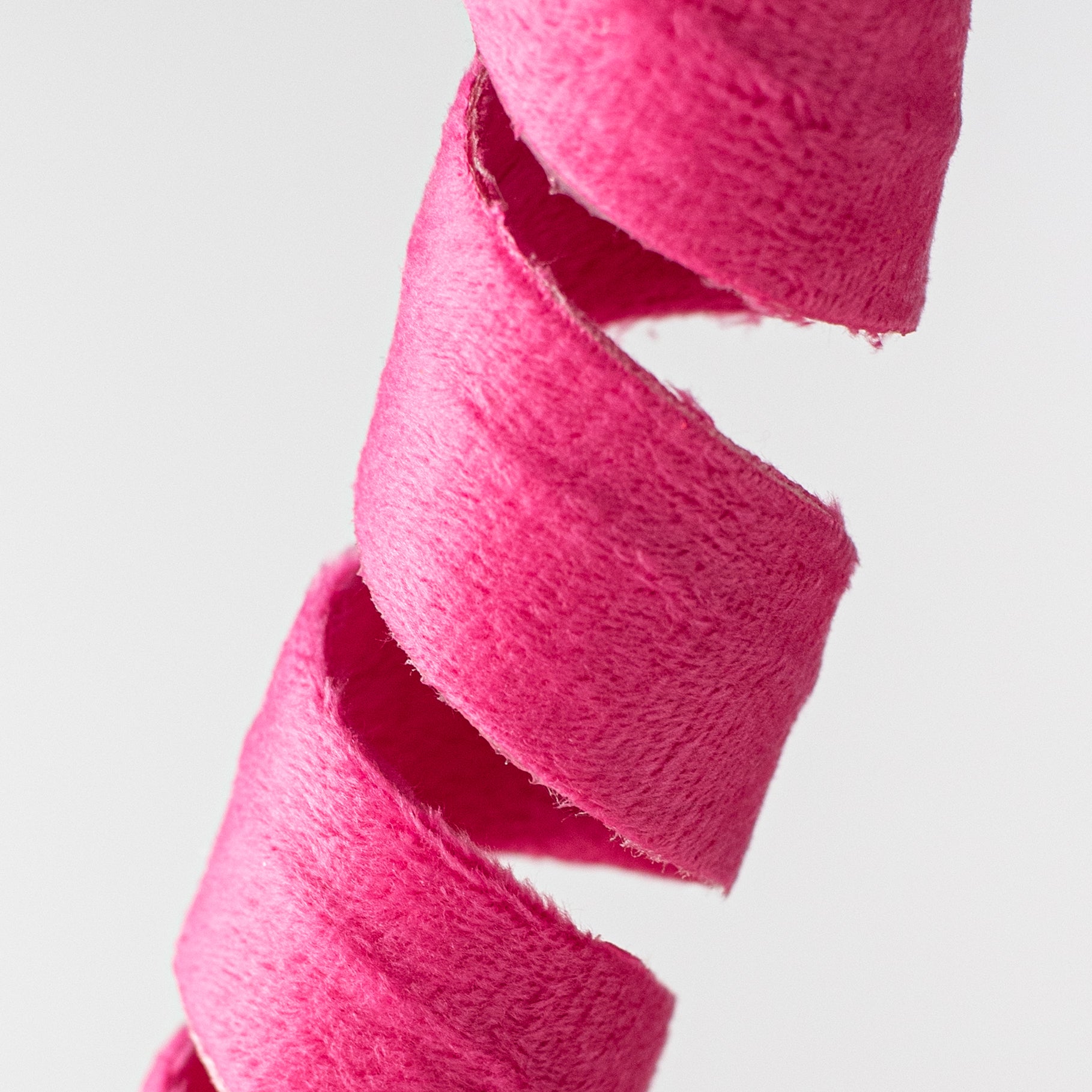 24" Fuzzy Curly Spray: Fuchsia Pink
