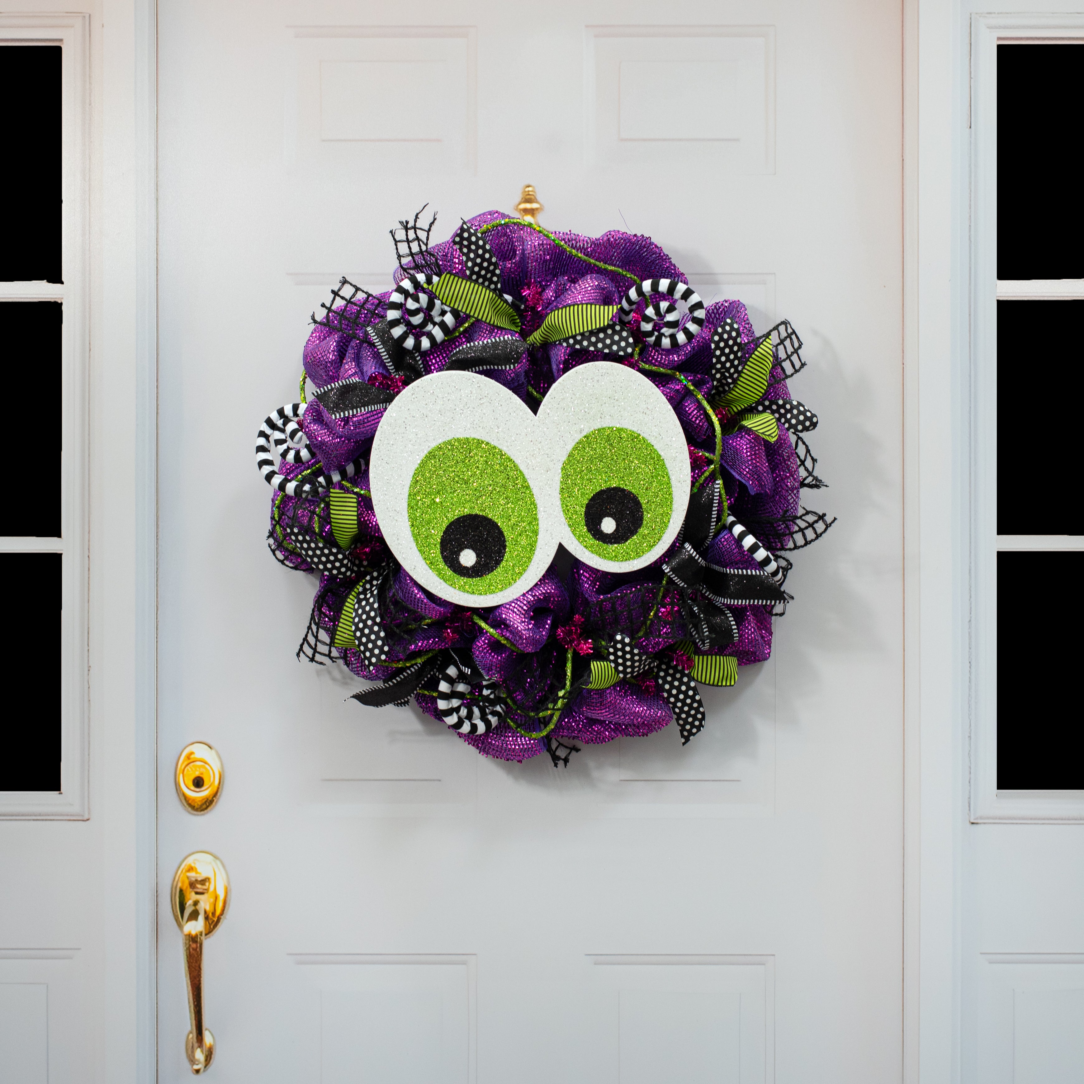14" Glittered EVA Foam Eyeballs Hanger: Green