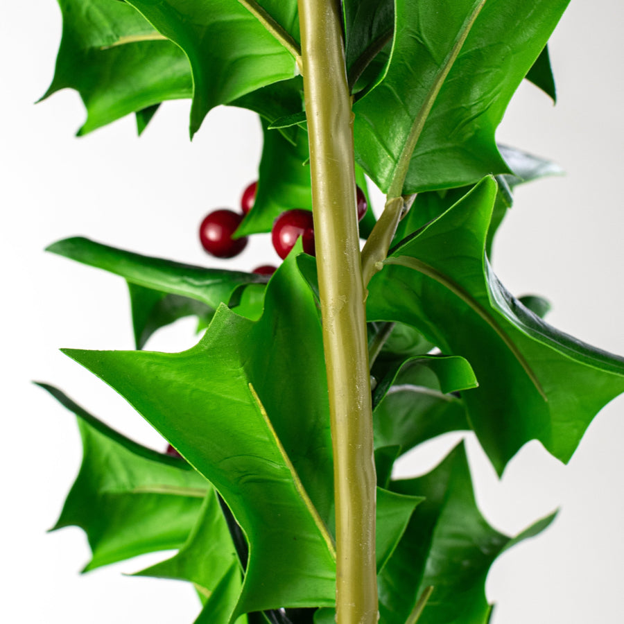 5' Holly Leaf & Berry Garland